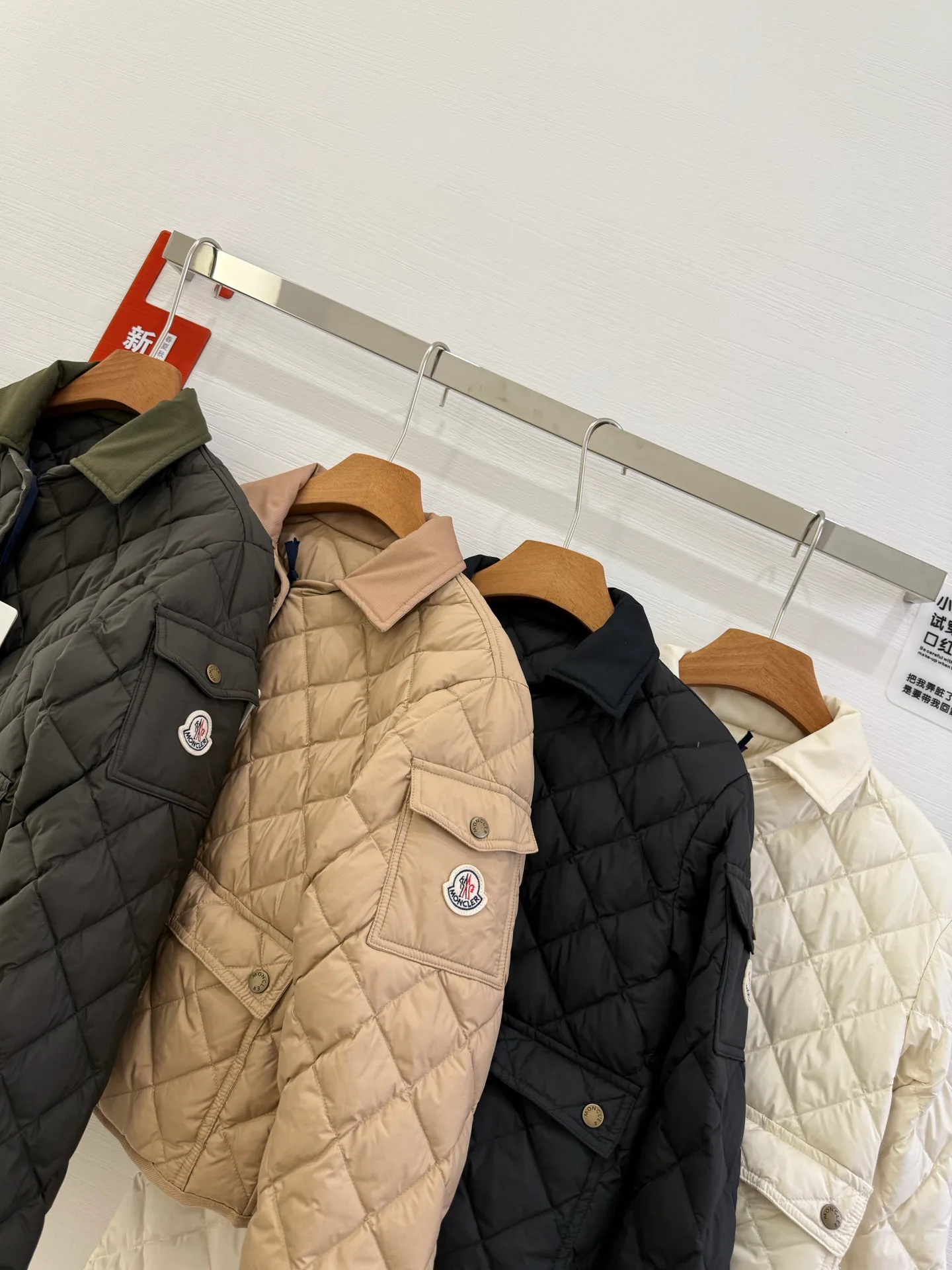 Women's Jackets And Down Jackets MONCLER 17918903