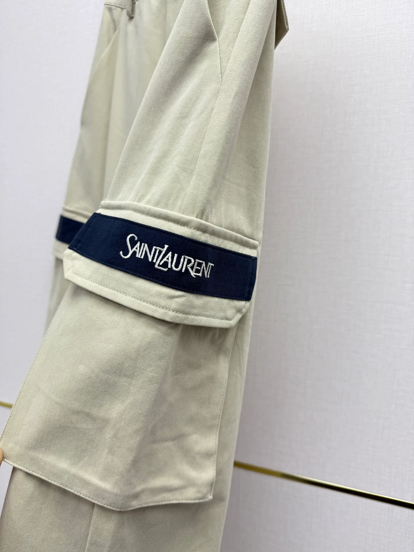 Women's Trousers SAINT LAURENT 17908331