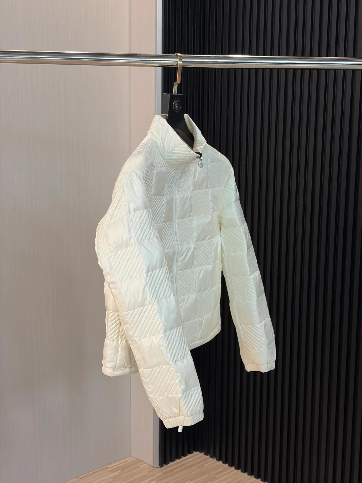 Men's Jackets And Down Jackets MONCLER 18434680