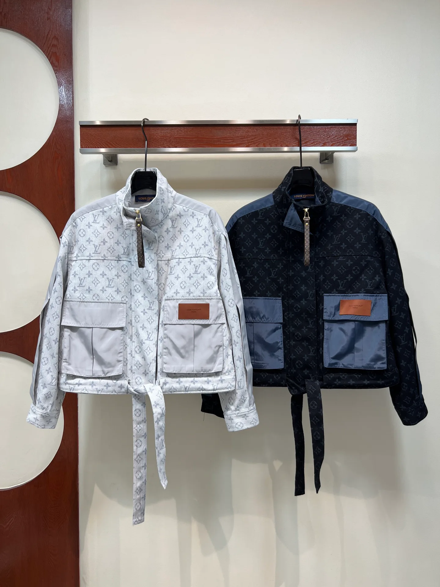 Women's Jackets And Down Jackets LOUIS VUITTON 18408135