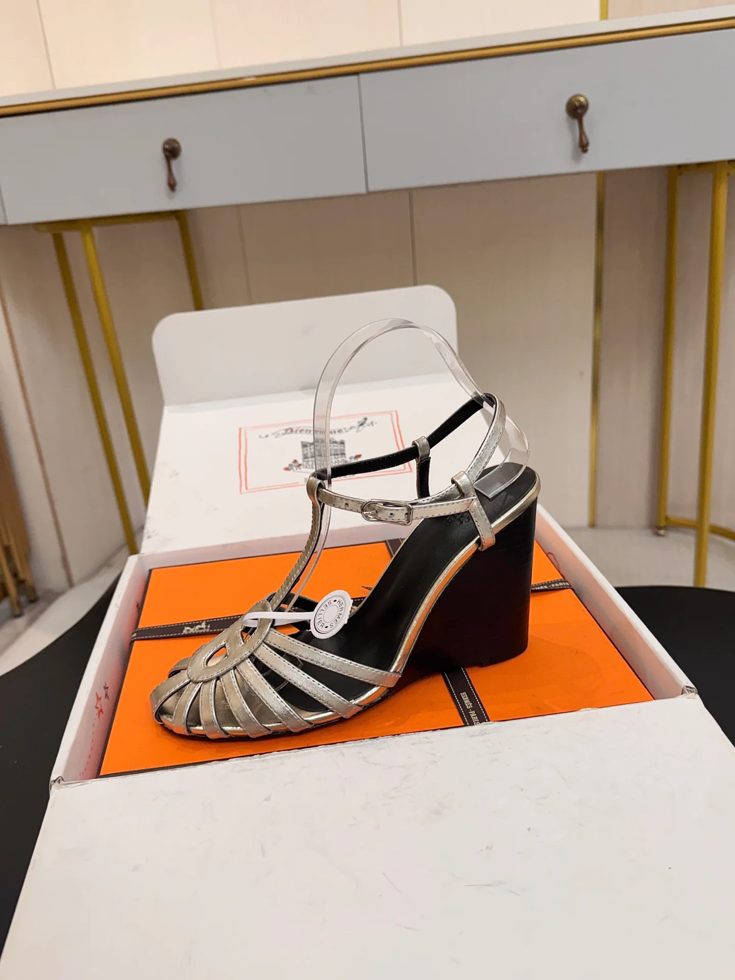 Women's Open-Toe Sandals HERMES 18103842