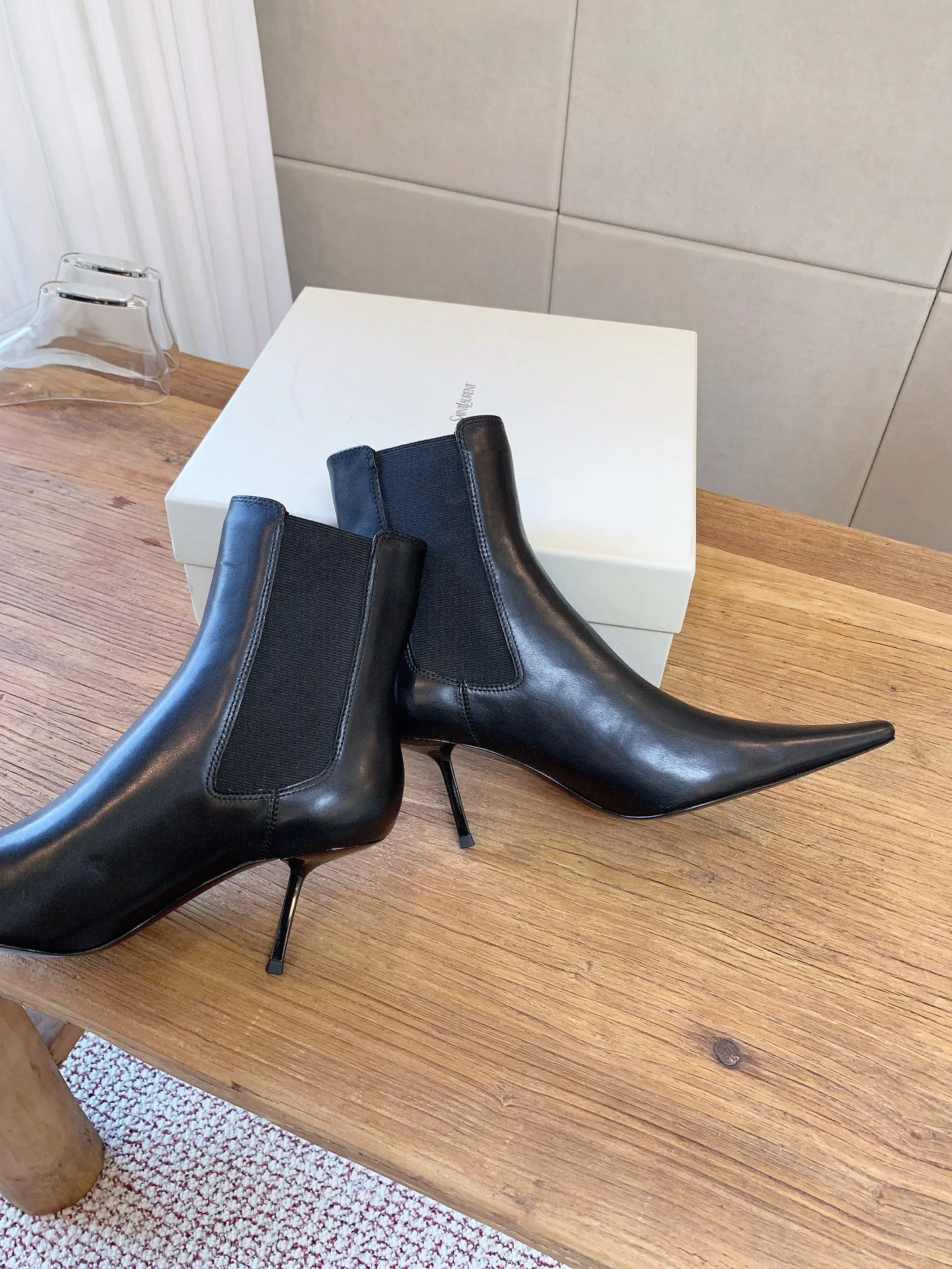 Women's Booties SAINT LAURENT 18520072