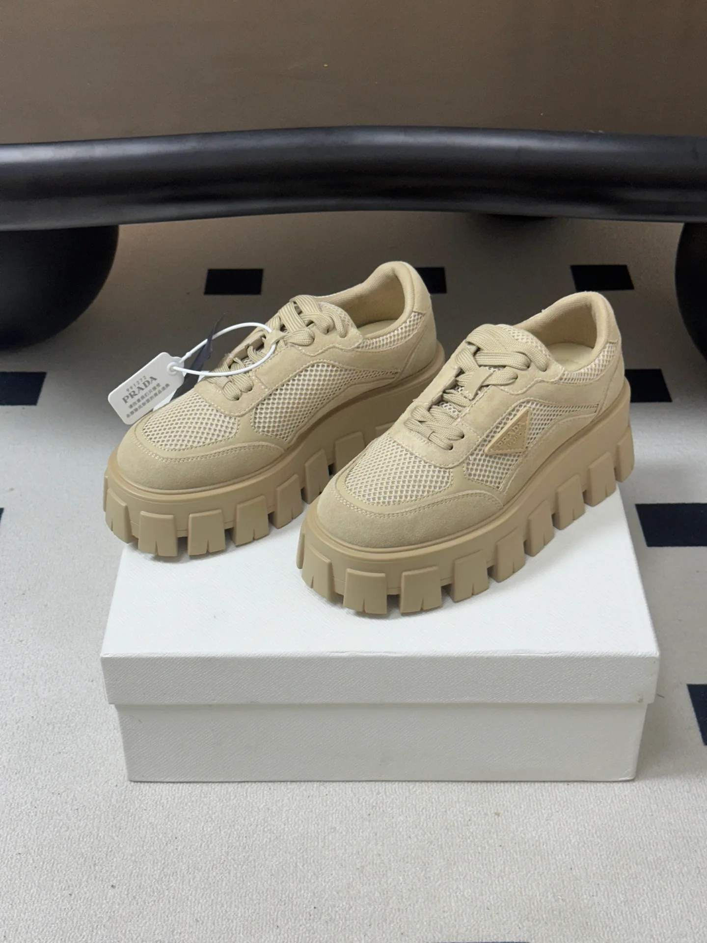 Women's Sneakers PRADA 18049585