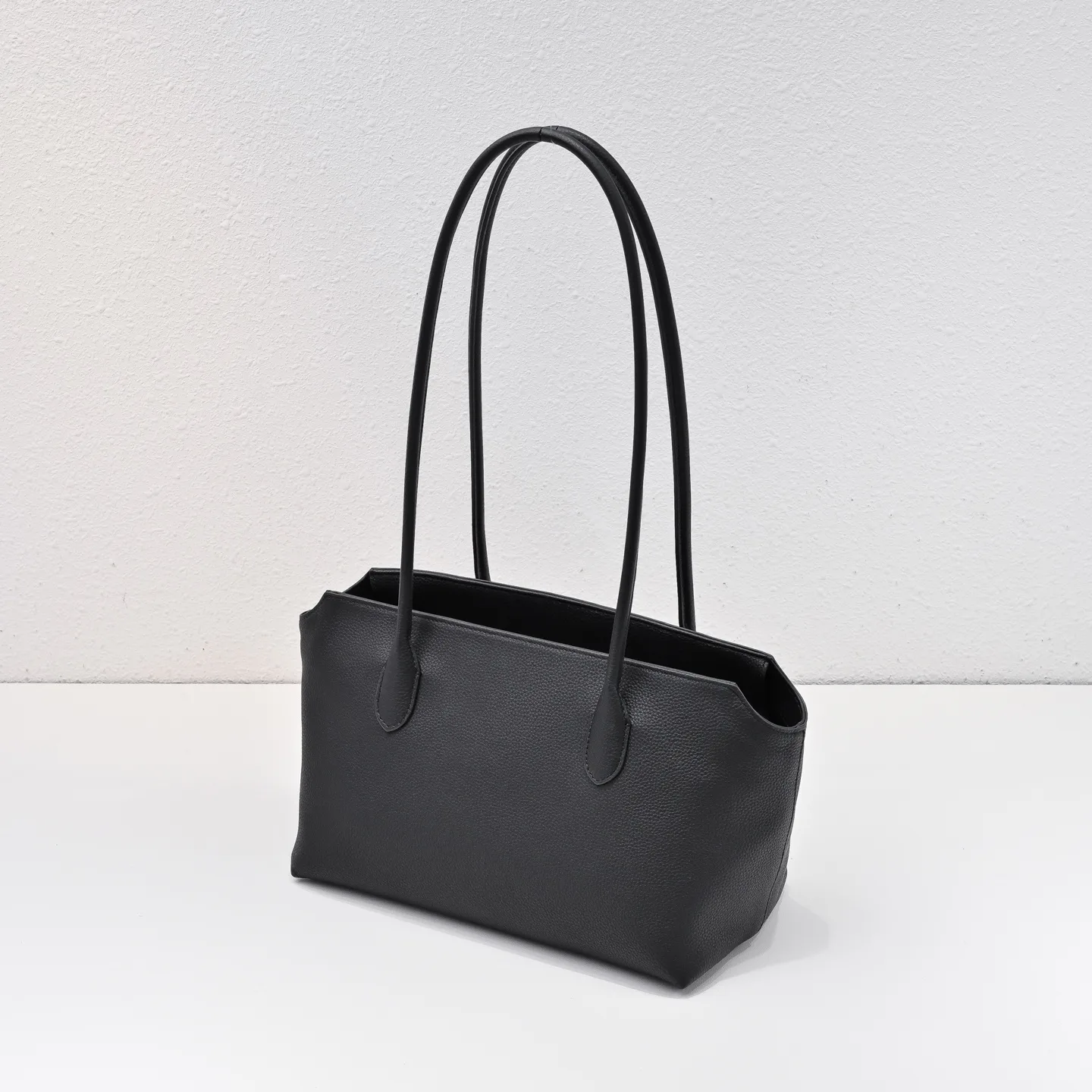 Women's Classic Handbags THE ROW 17449005