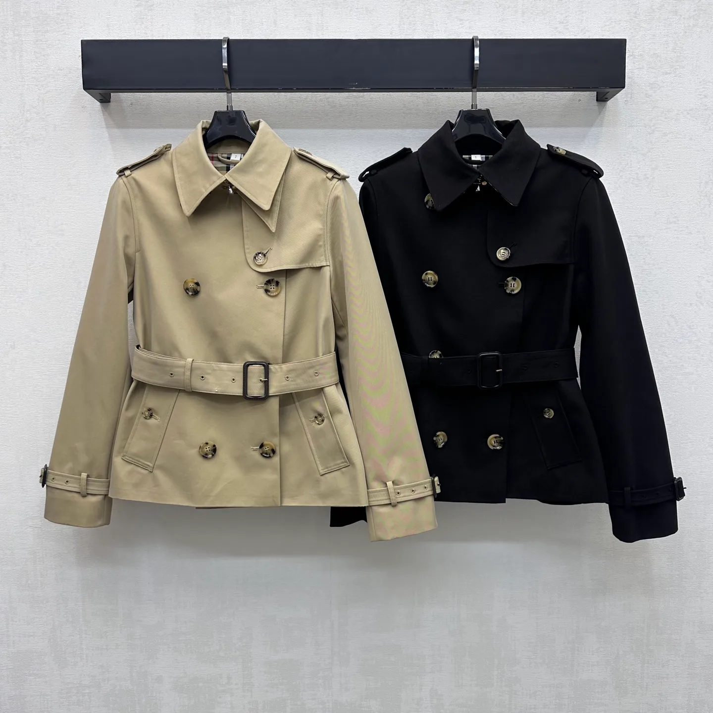 Women's Trench Coats BURBERRY 17922646