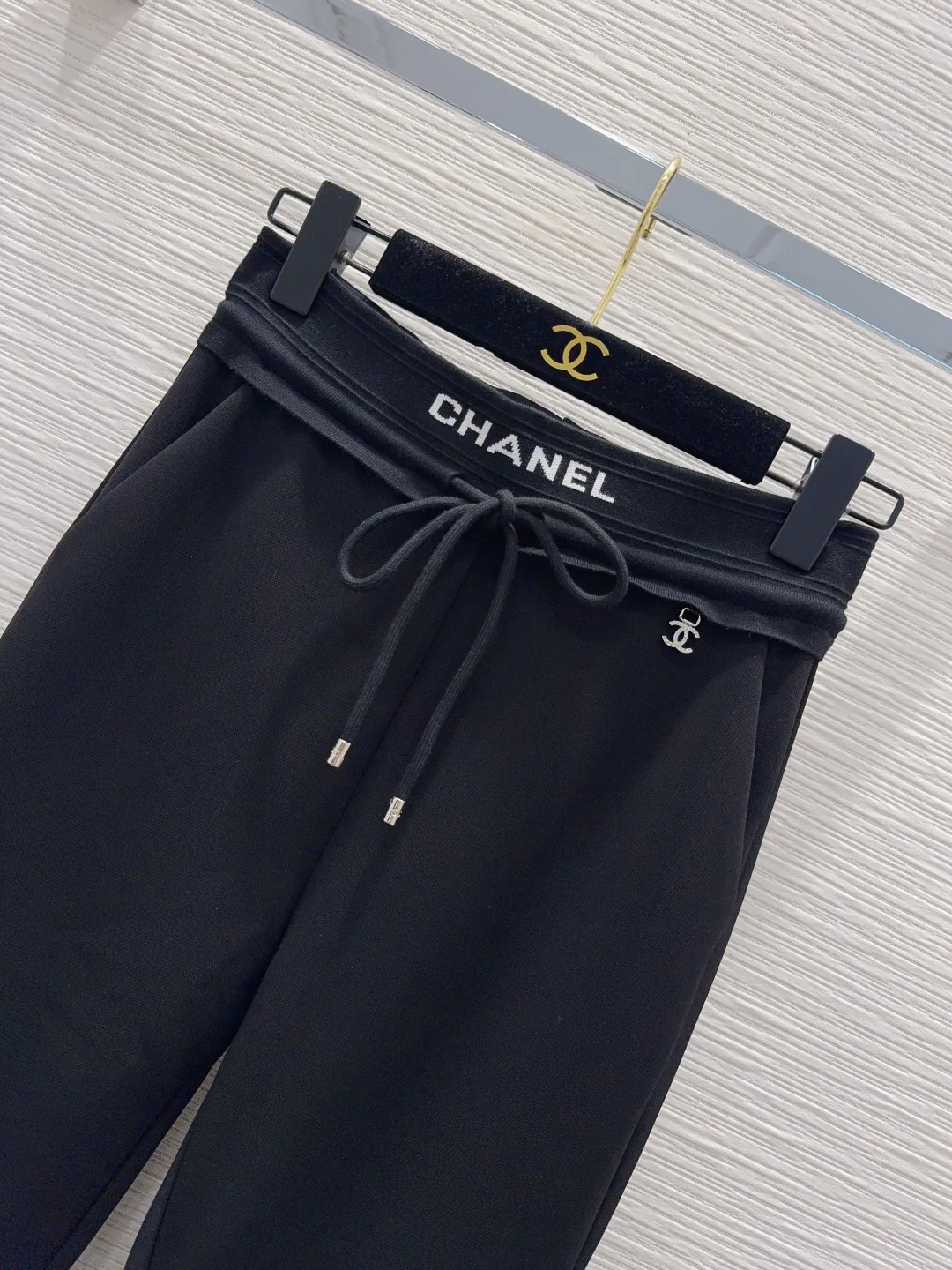 Women's Trousers CHANEL 18410710