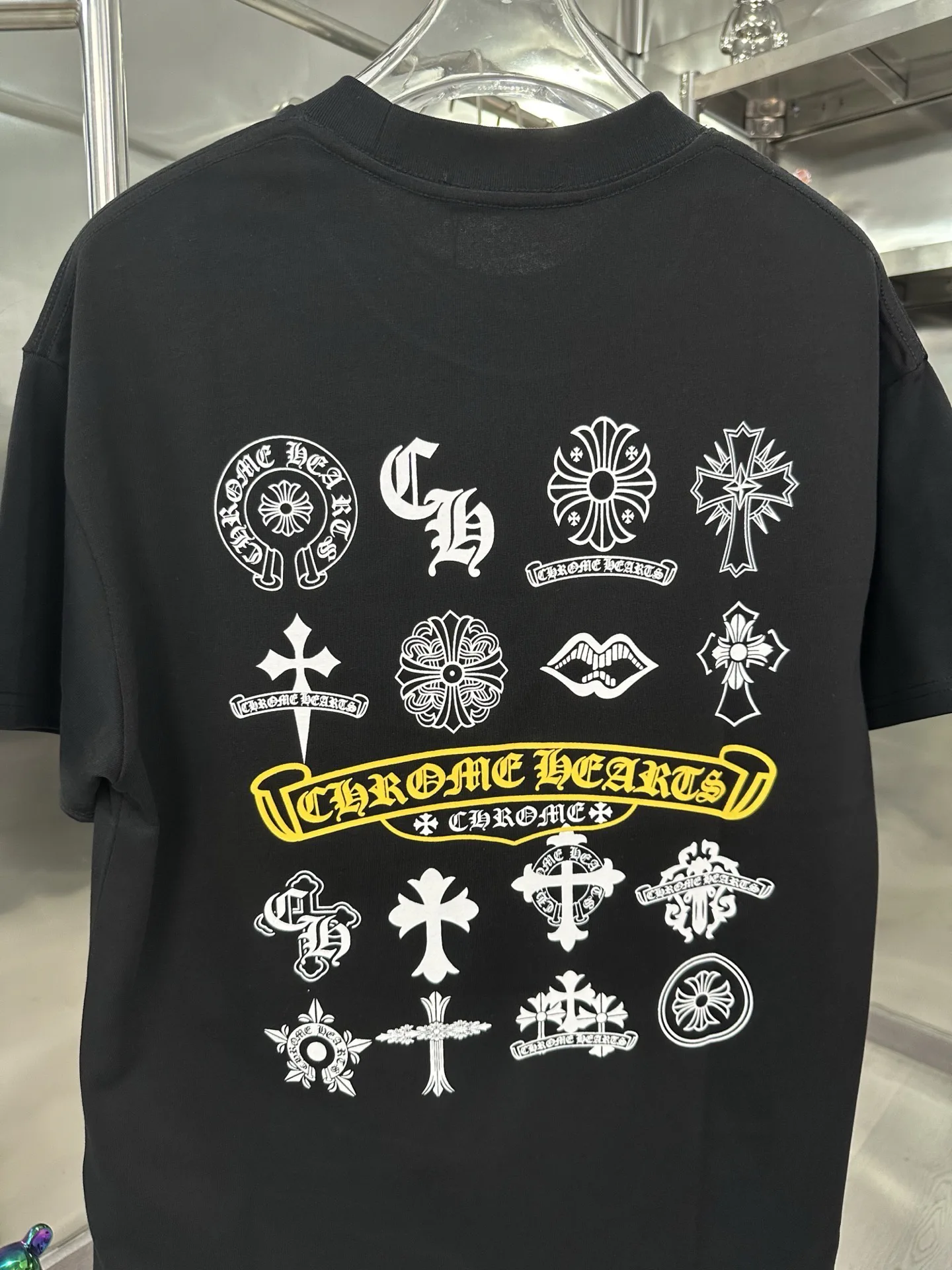 Men's T-Shirts CHROME HEARTS 17728125