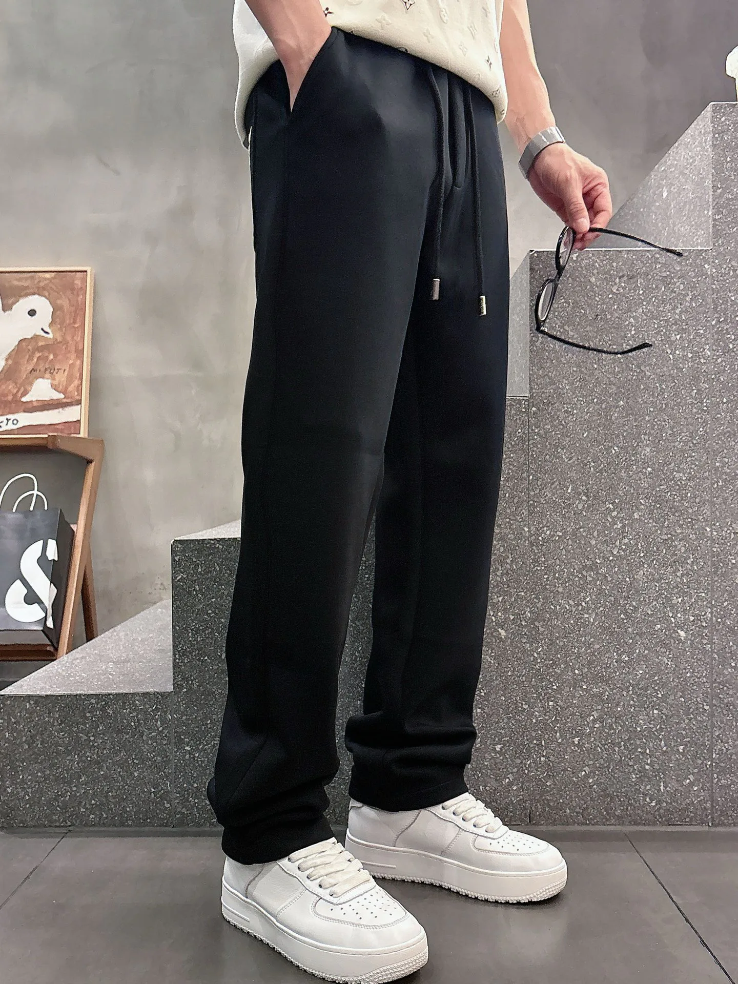 Men's Trousers LOUIS VUITTON 18399251
