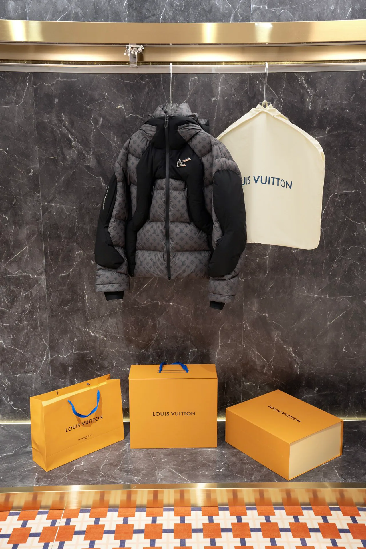 Women's Jackets And Down Jackets LOUIS VUITTON 18188959