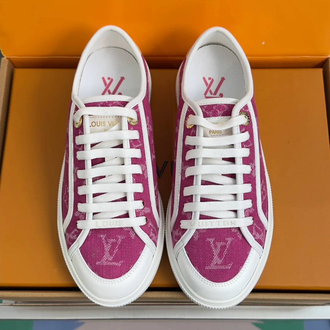 Women's Sneakers LOUIS VUITTON 17950713