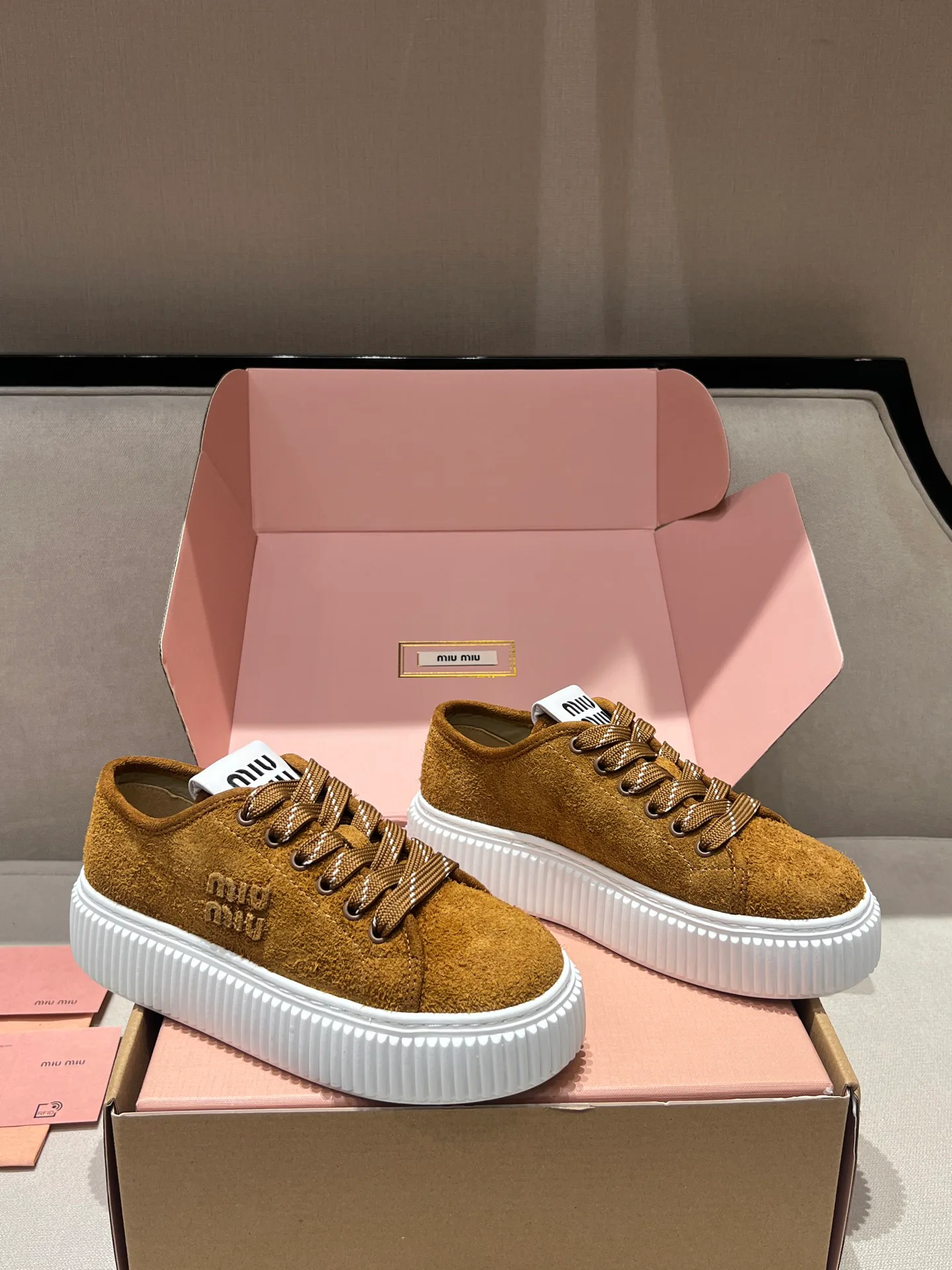 Women's Sneakers MIU MIU 18020235