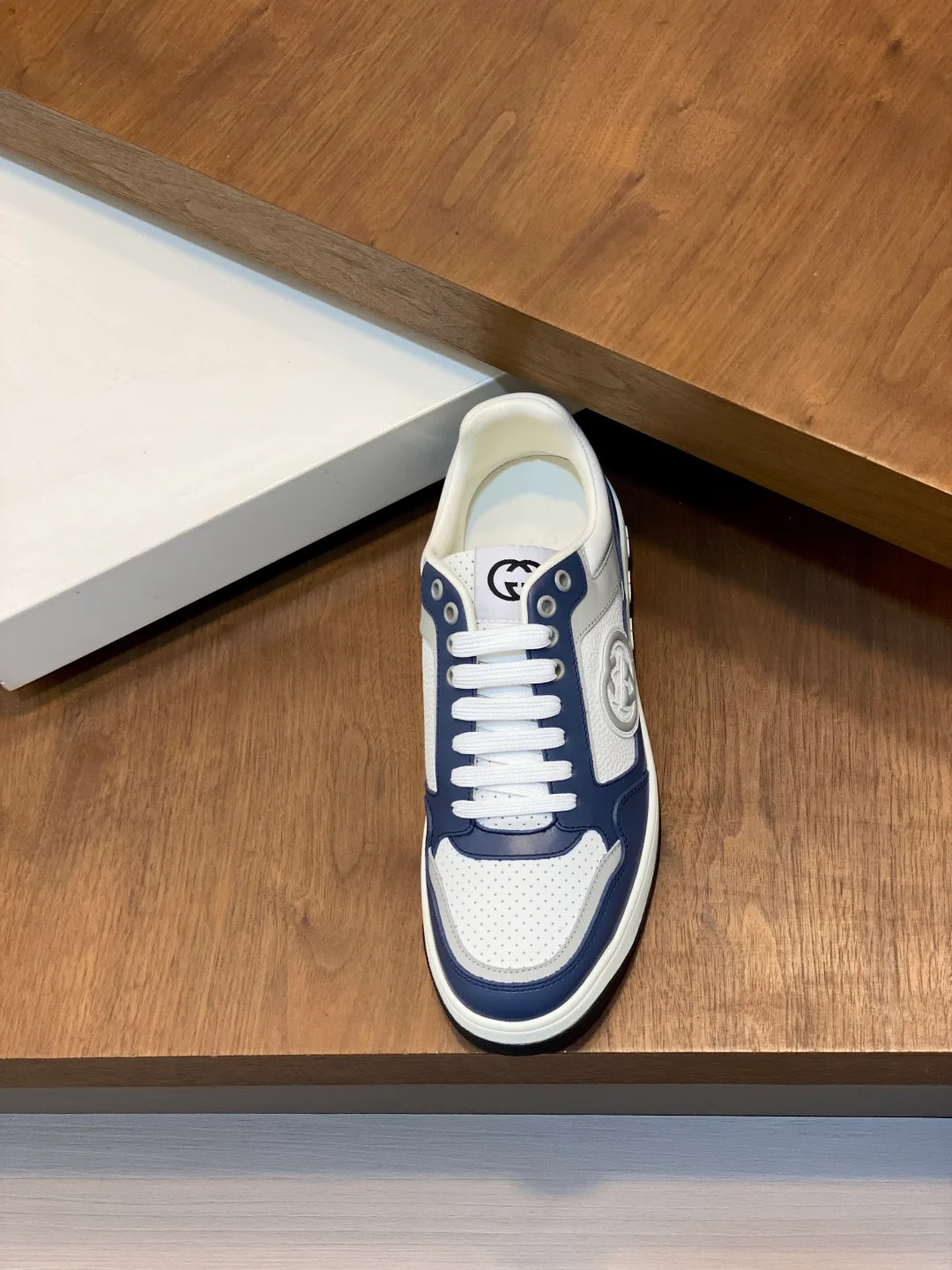 Men's Sneakers GUCCI 18078988