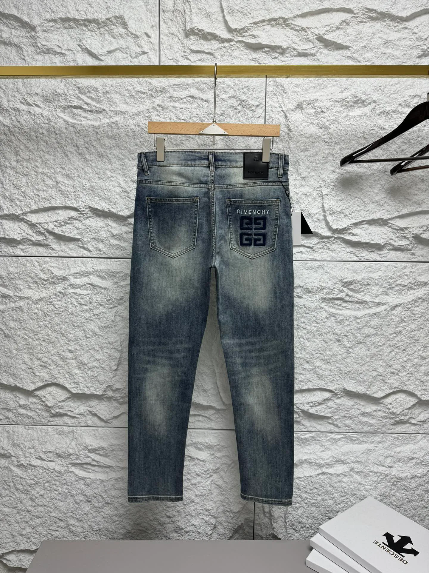 Men's Jeans GIVENCHY 18458228