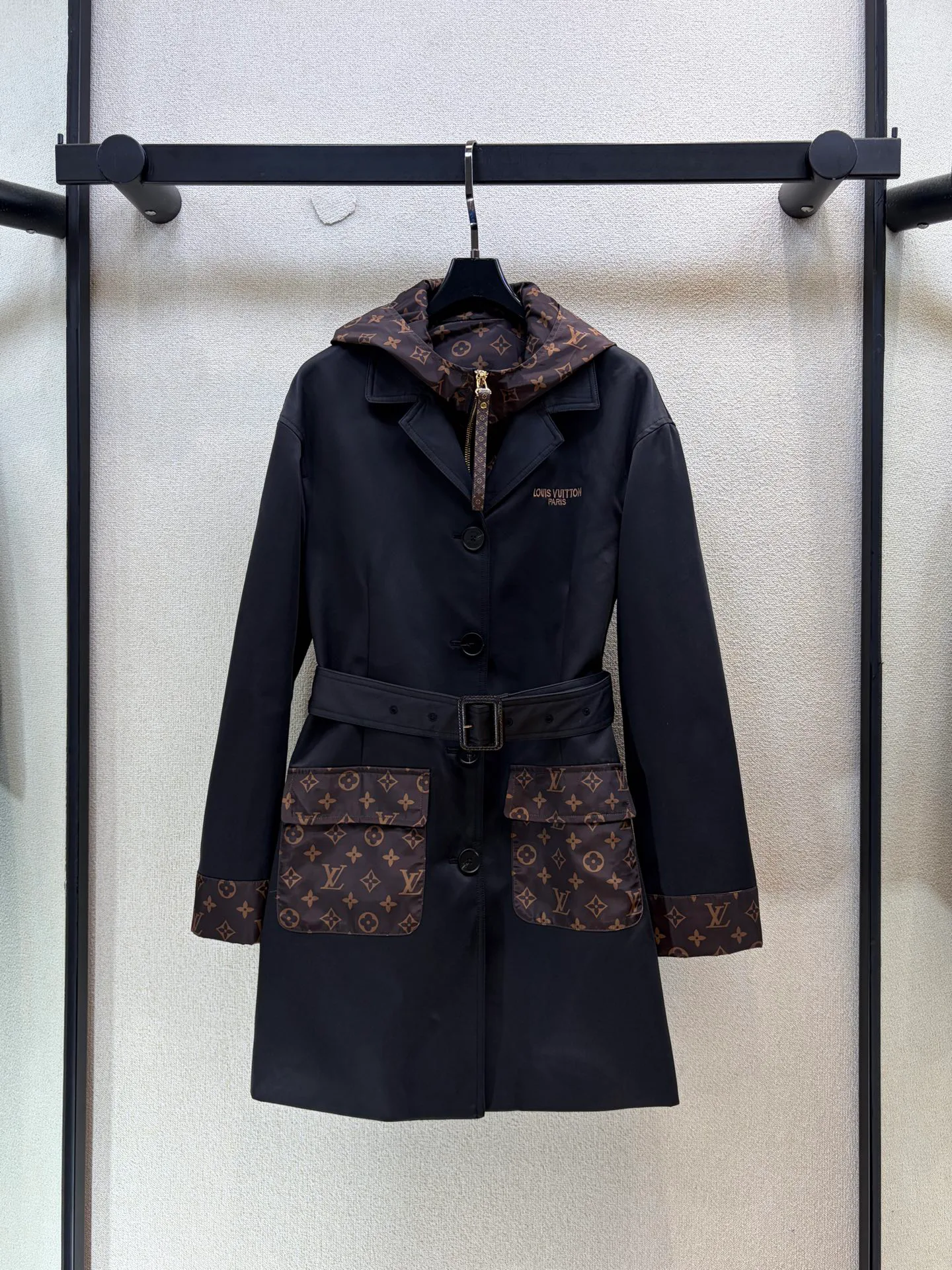Women's Trench Coats LOUIS VUITTON 18506586