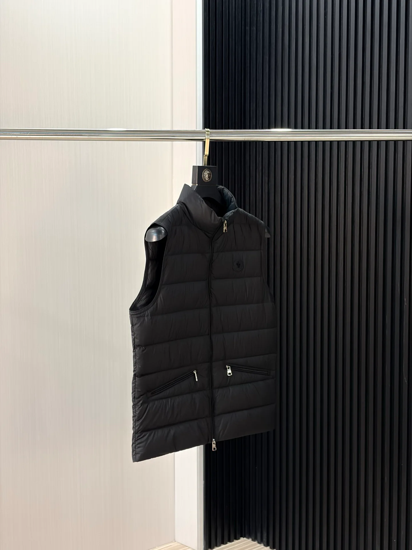 Women's Vests MONCLER 17944007