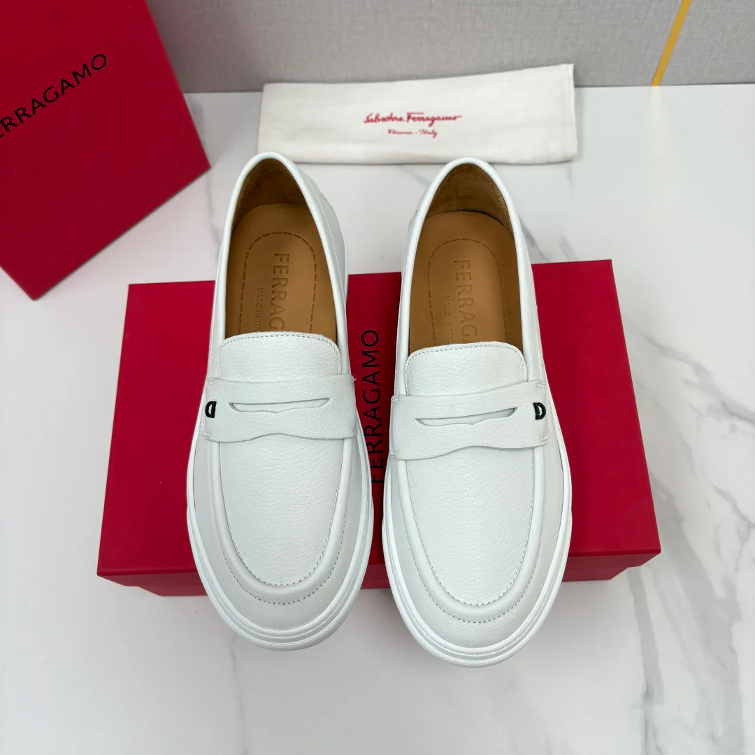 Women's Loafers And Moccasins SALVATORE FERRAGAMO 17936403