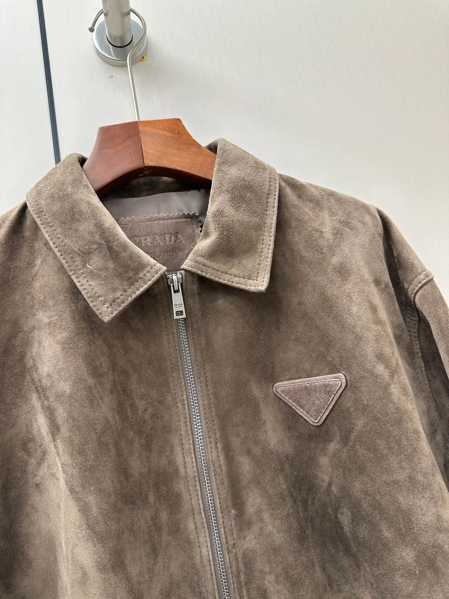 Women's Leather Jackets And Sheepskin Coats PRADA 17833057