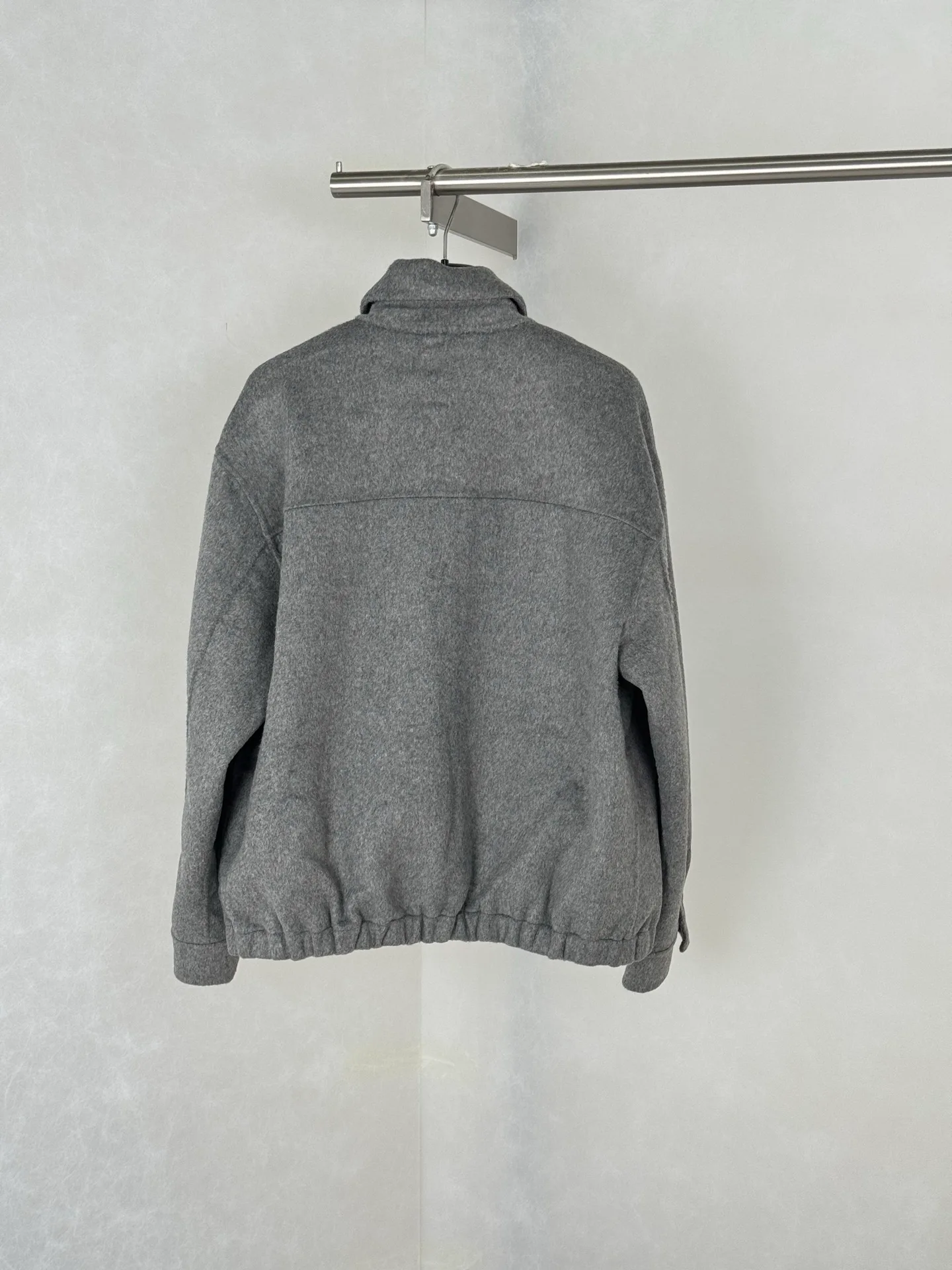Куртки И Пуховики Мужские Miu Miu 18645169