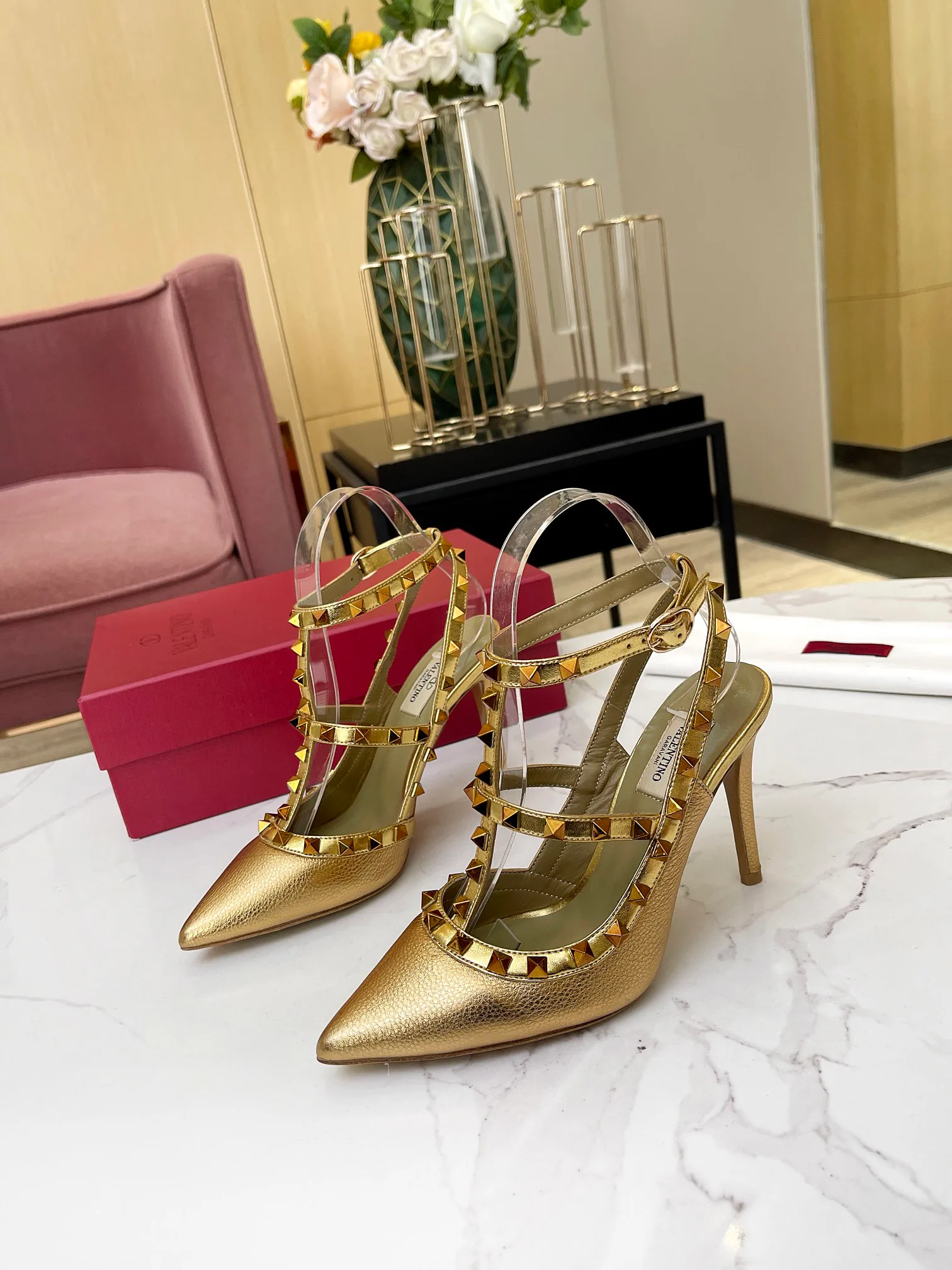 Women's Open-Toe Sandals VALENTINO 17956825