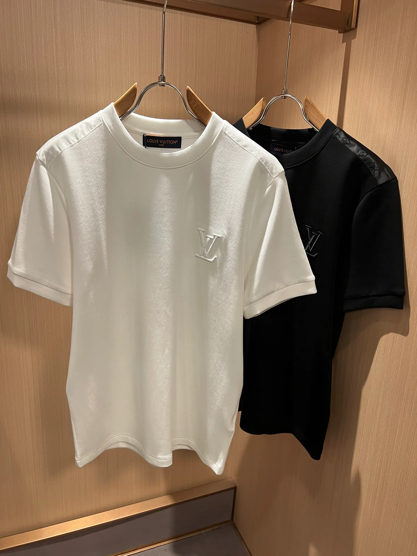 Men's T-Shirts LOUIS VUITTON 18519536