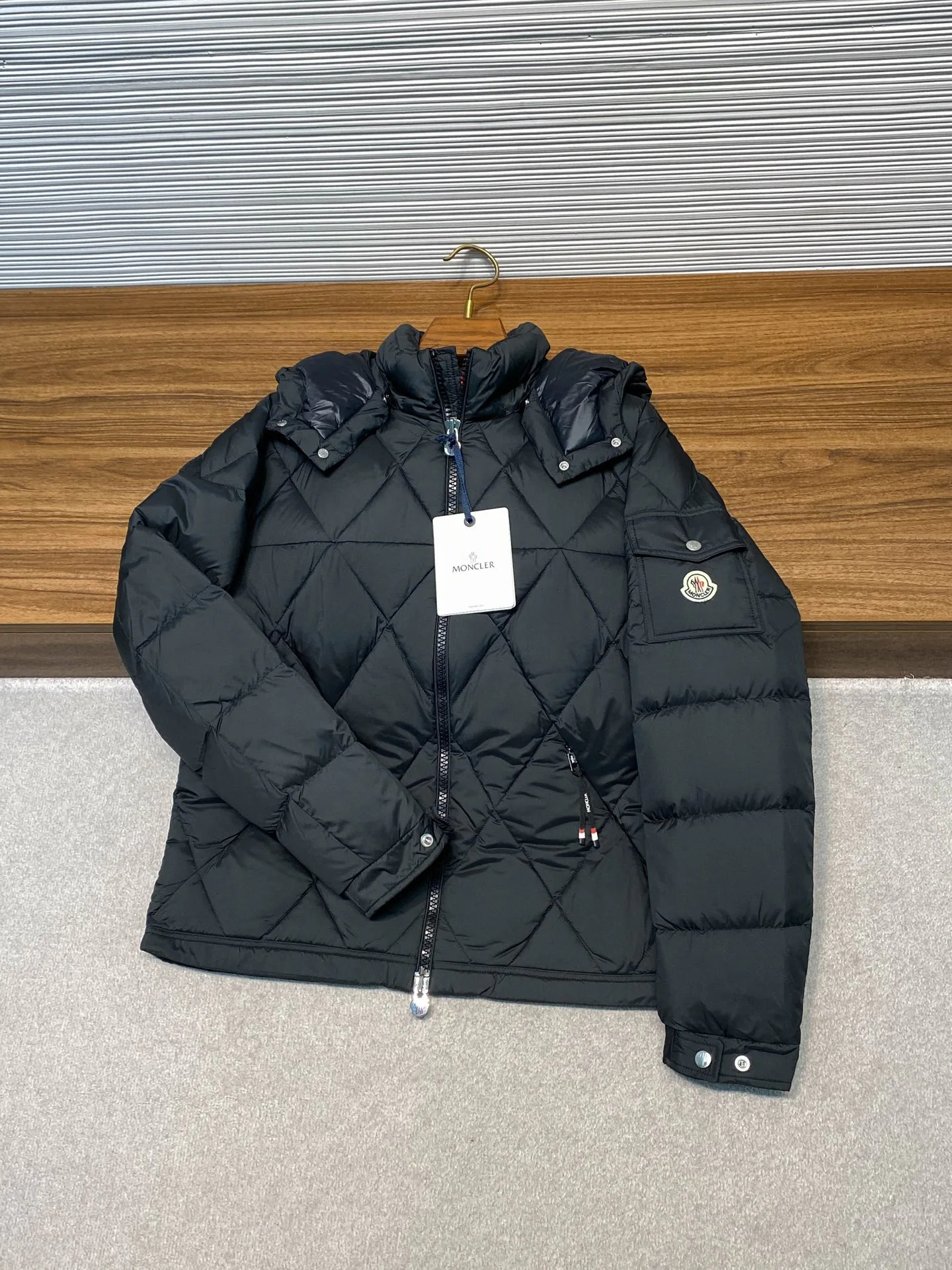Куртки И Пуховики Мужские Moncler 18596789