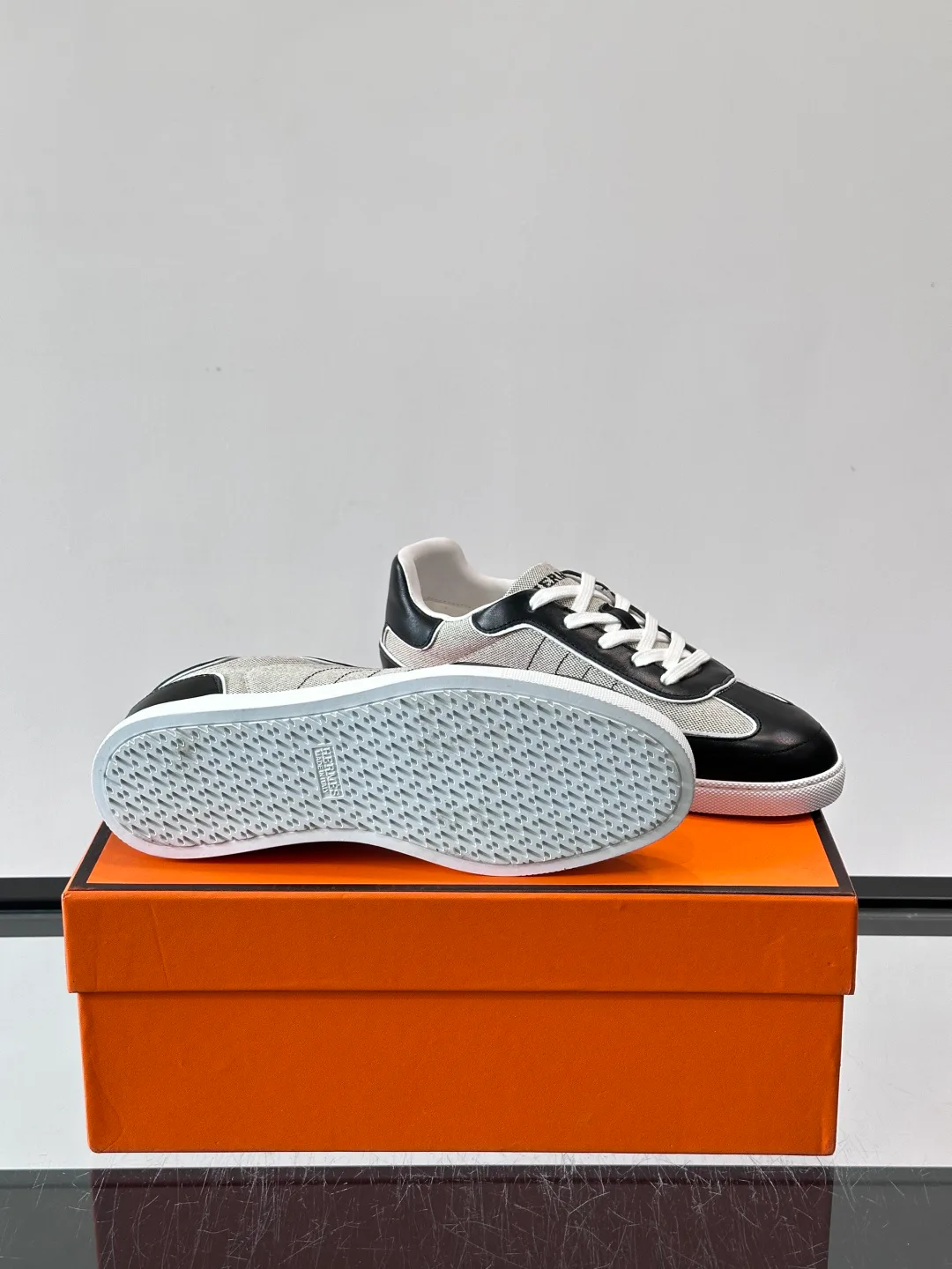Men's Sneakers HERMES 18102931