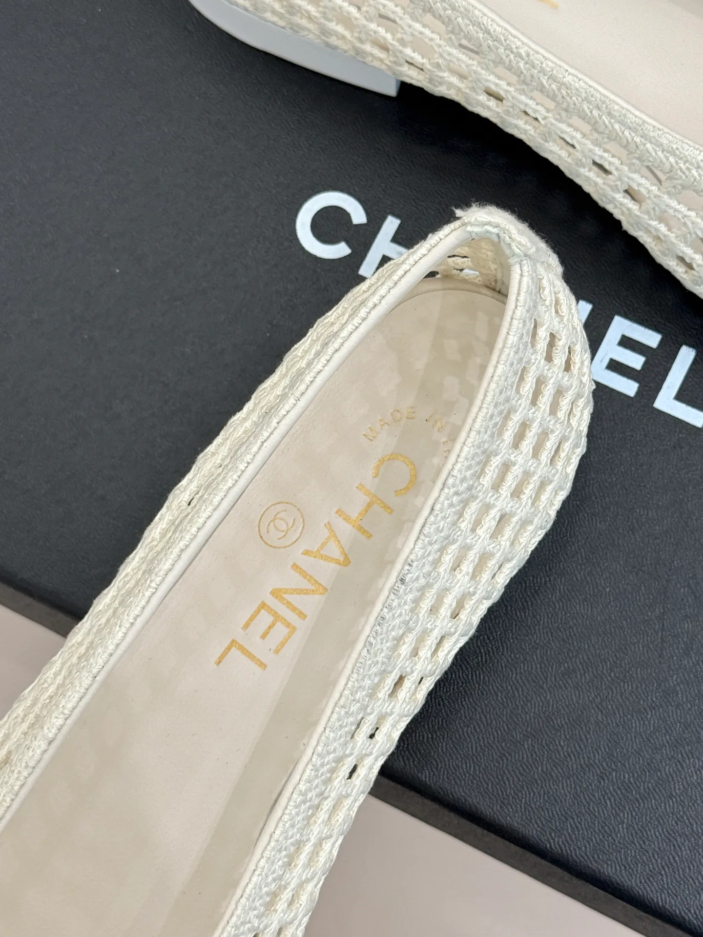 Women's Ballet Flats CHANEL 17240716