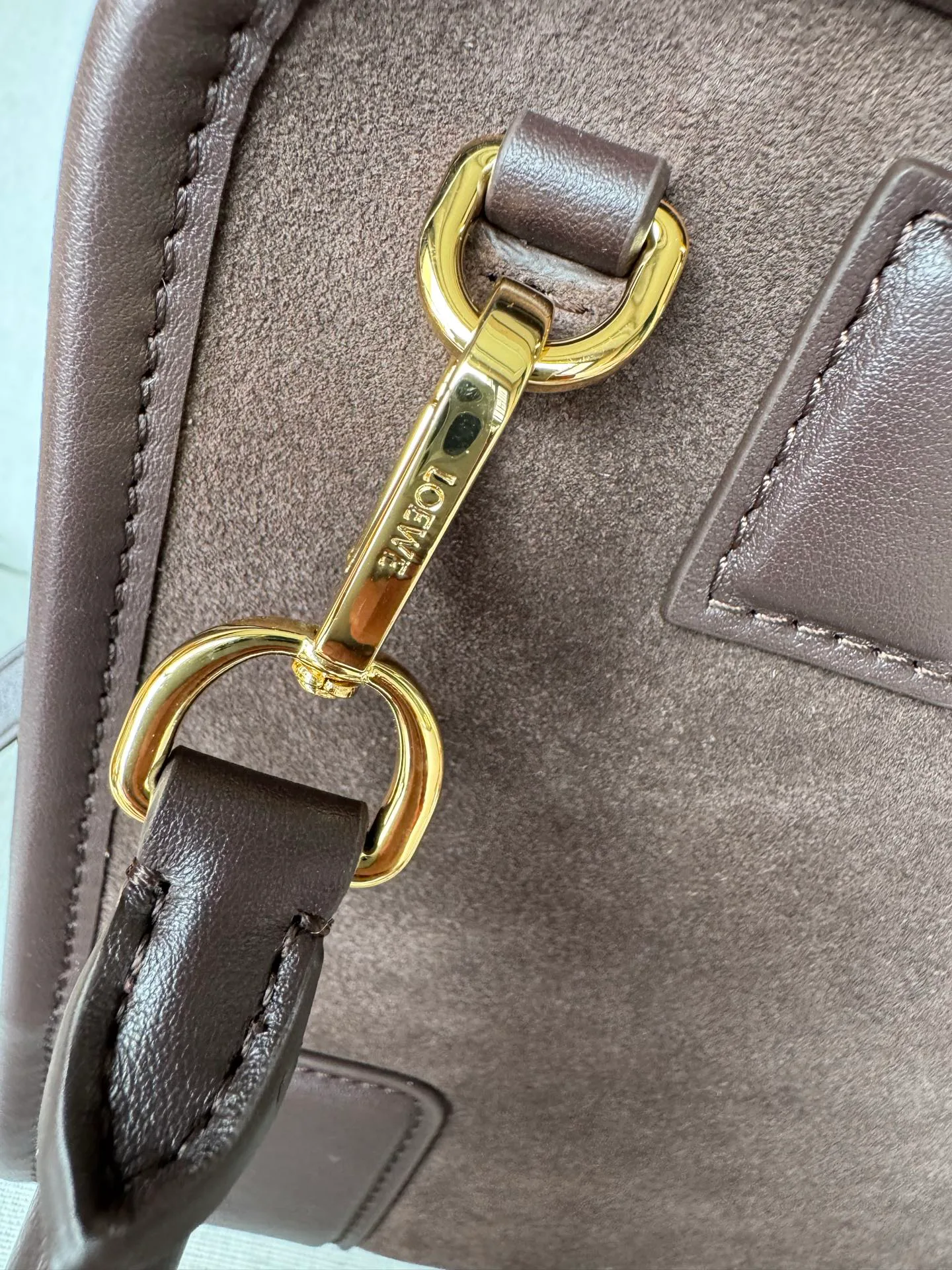 Women's Classic Handbags LOEWE 17679812