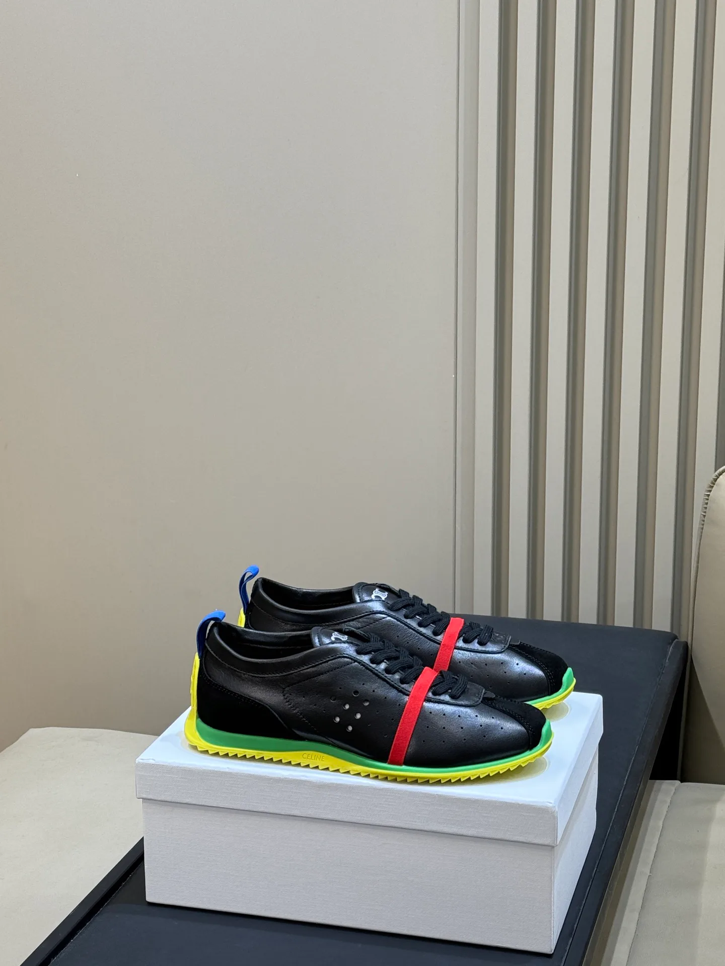 Women's Sneakers CELINE 18073021