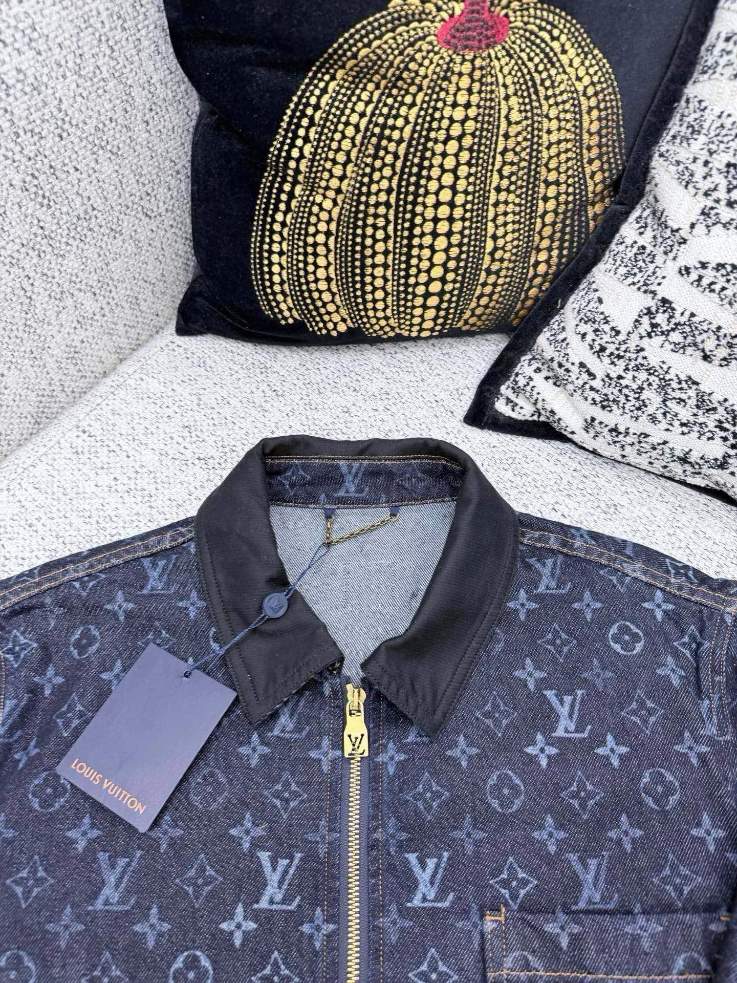 Men's Jackets And Down Jackets LOUIS VUITTON 18343239