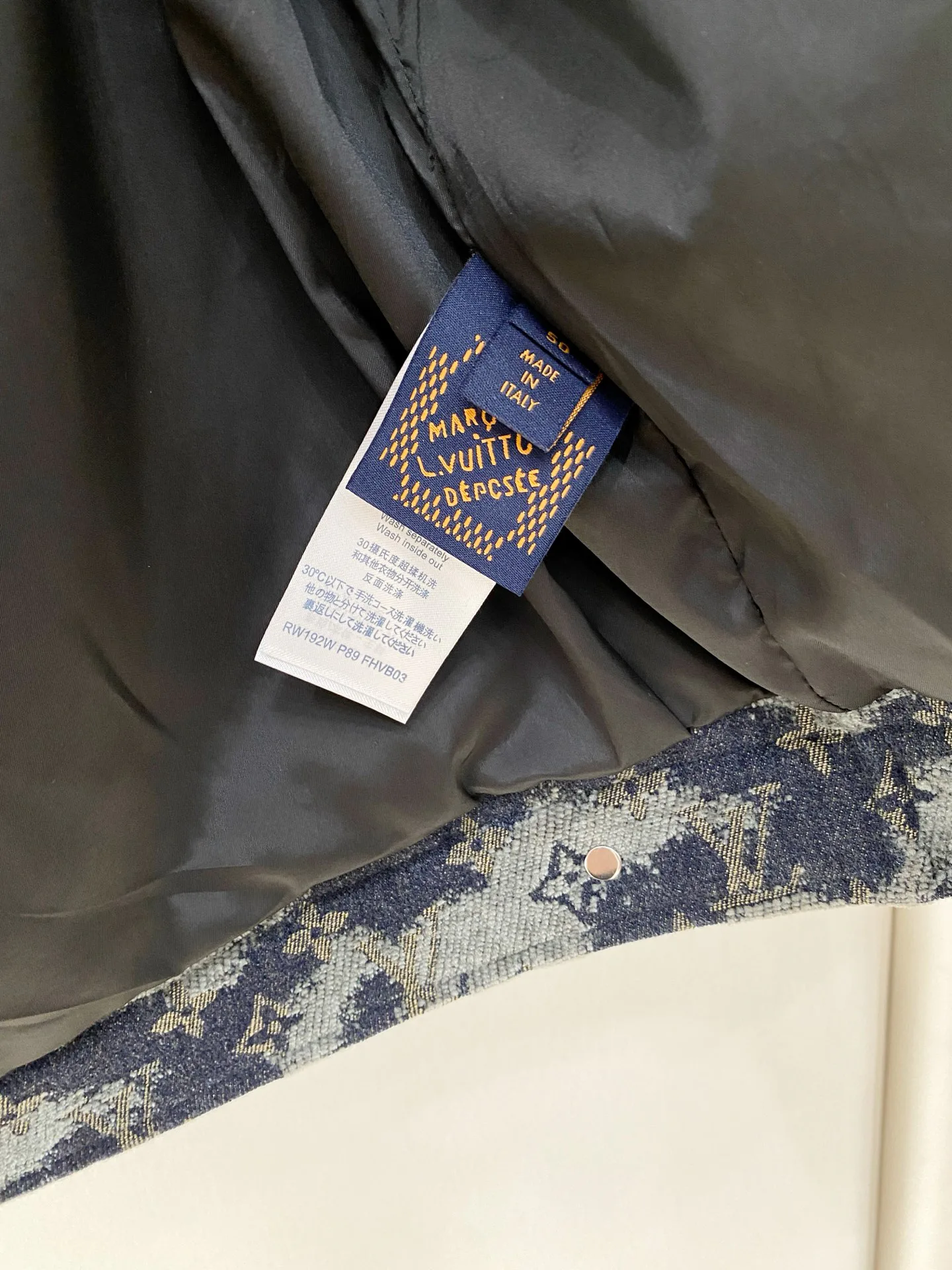 Men's Jackets And Down Jackets LOUIS VUITTON 18368829
