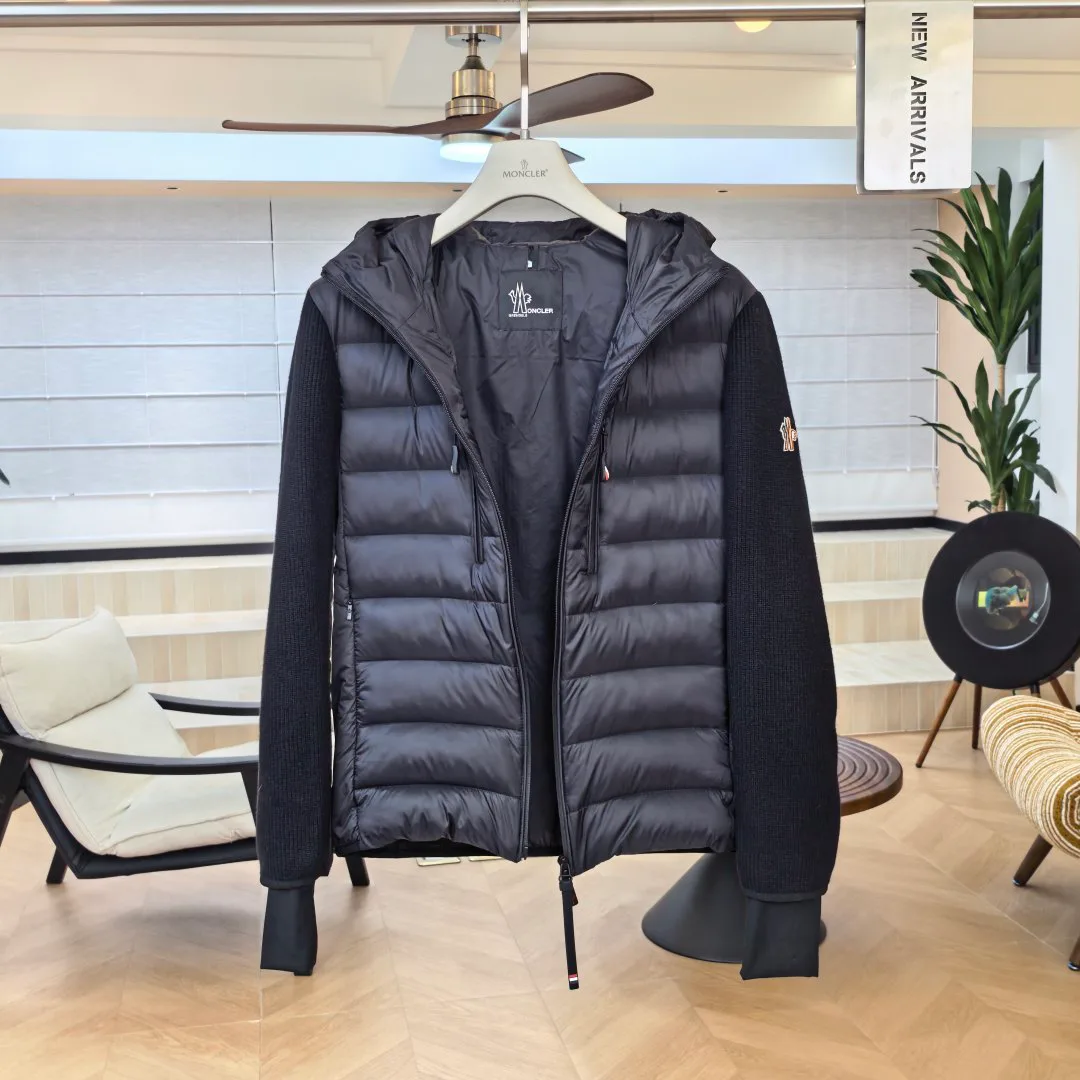 Women's Jackets And Down Jackets MONCLER 18130377