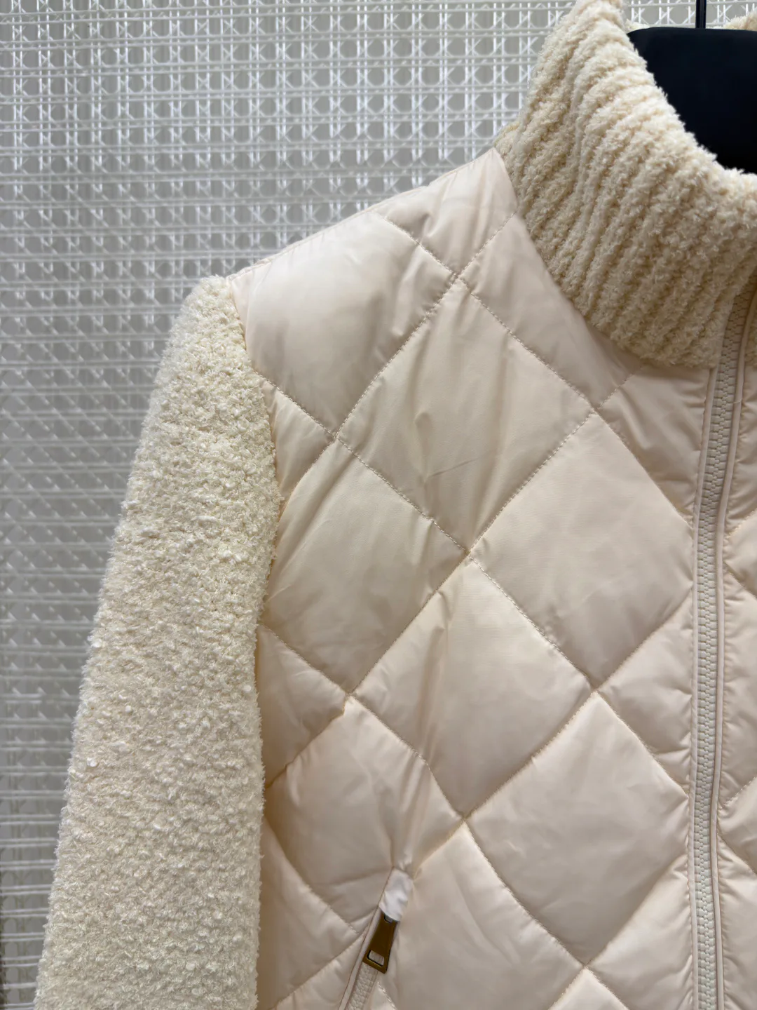 Куртки И Пуховики Мужские Moncler 18558885