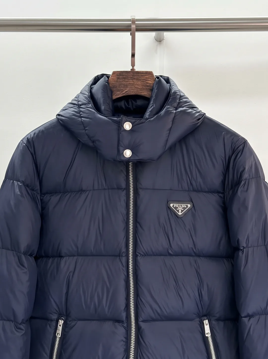Куртки И Пуховики Мужские Prada 18596625