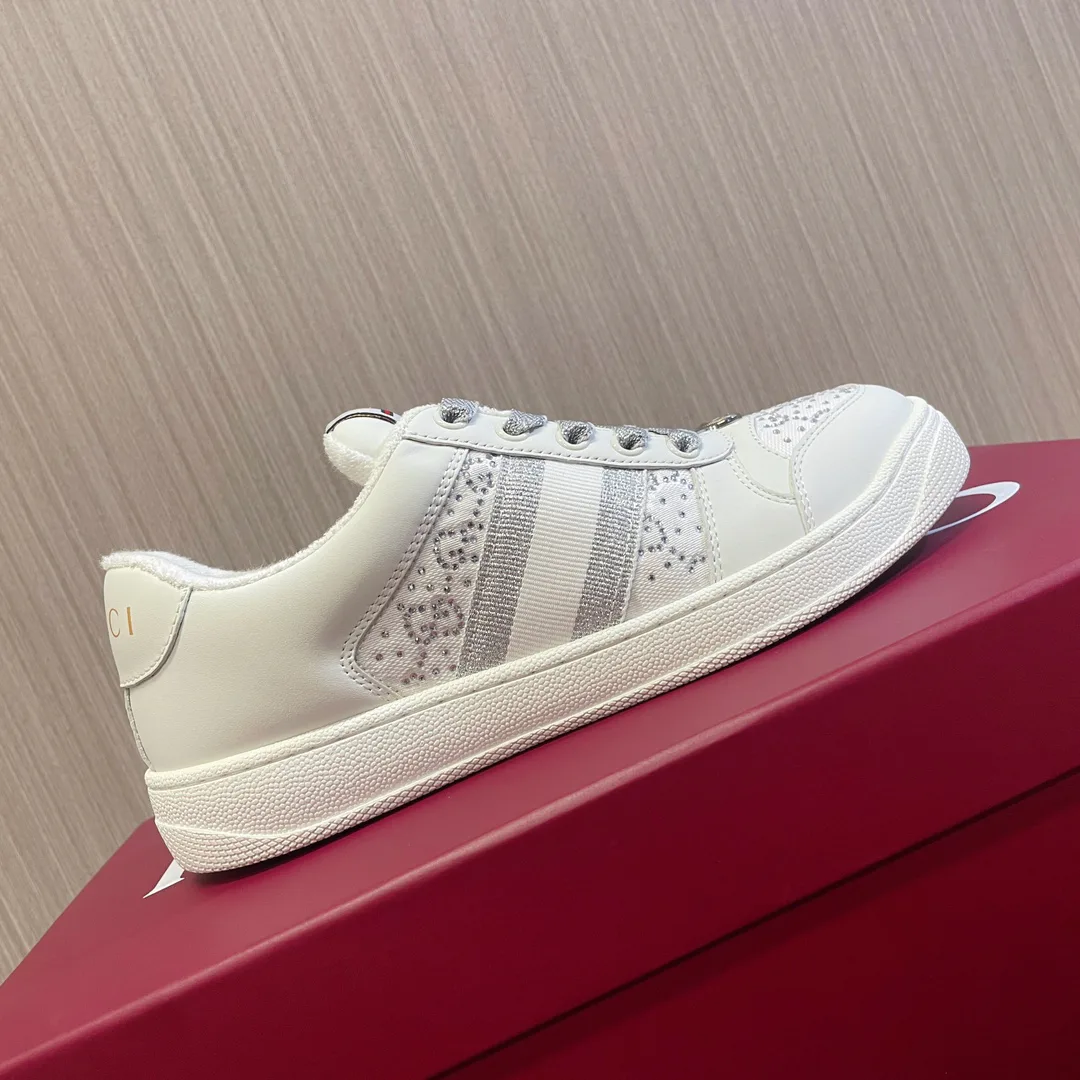 Women's Sneakers GUCCI 18011366