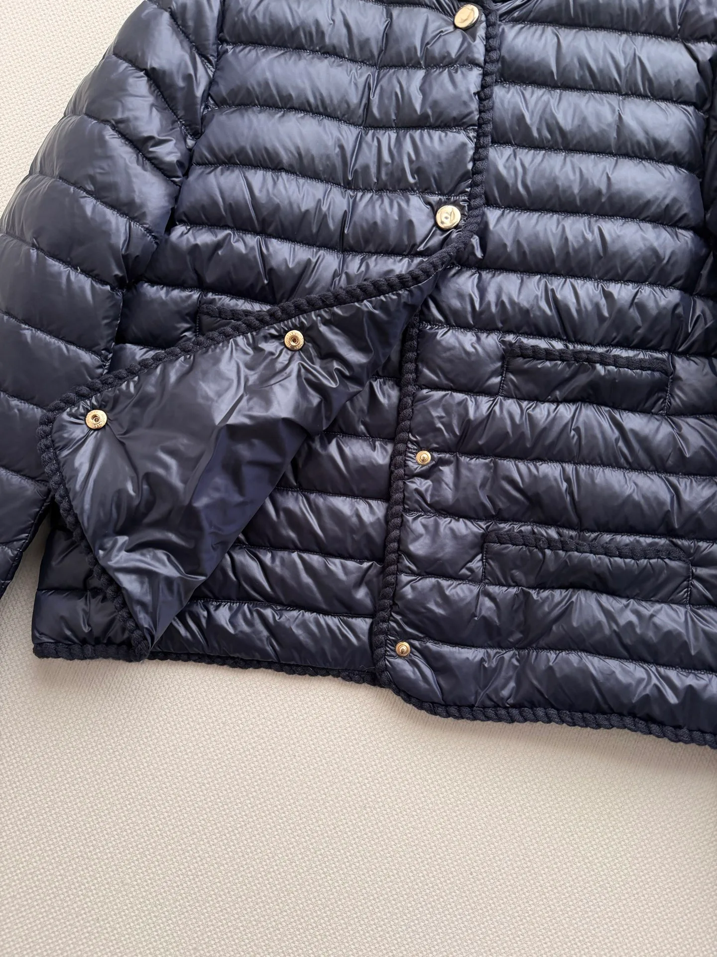 Women's Jackets And Down Jackets MONCLER 17897234