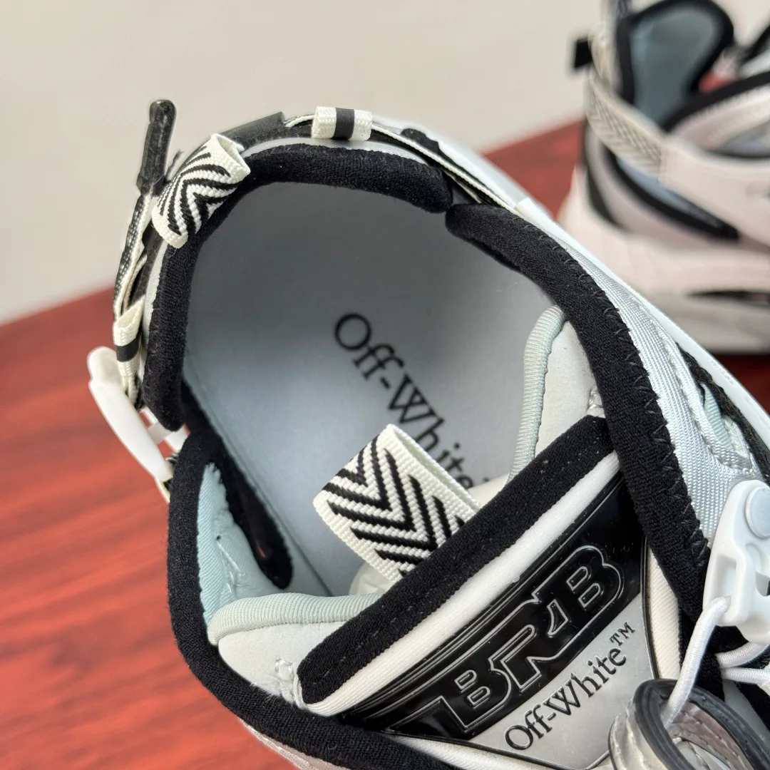 Women's Sneakers OFF-WHITE 18100649
