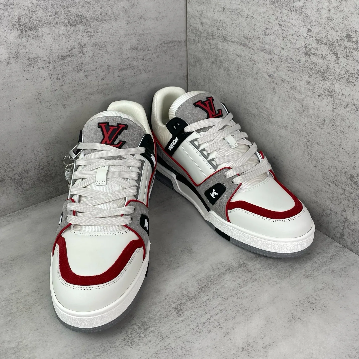 Women's Sneakers LOUIS VUITTON 17961753