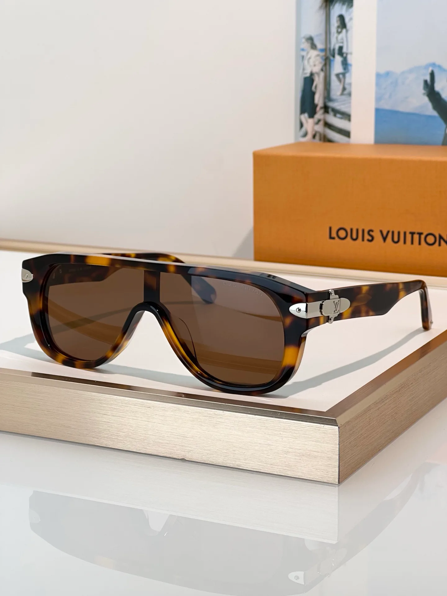Glasses LOUIS VUITTON 17565444