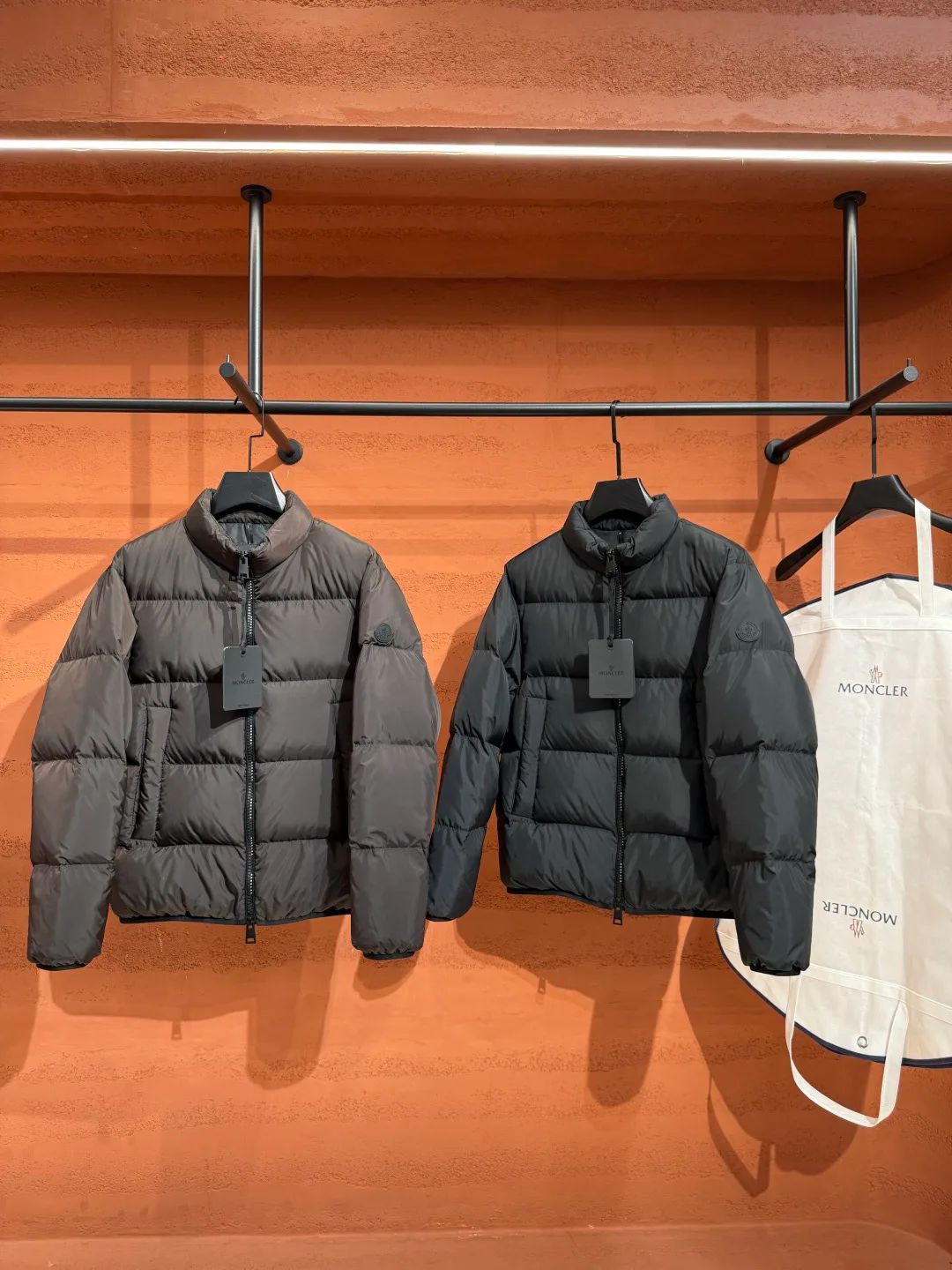 Men's Jackets And Down Jackets MONCLER 18387786