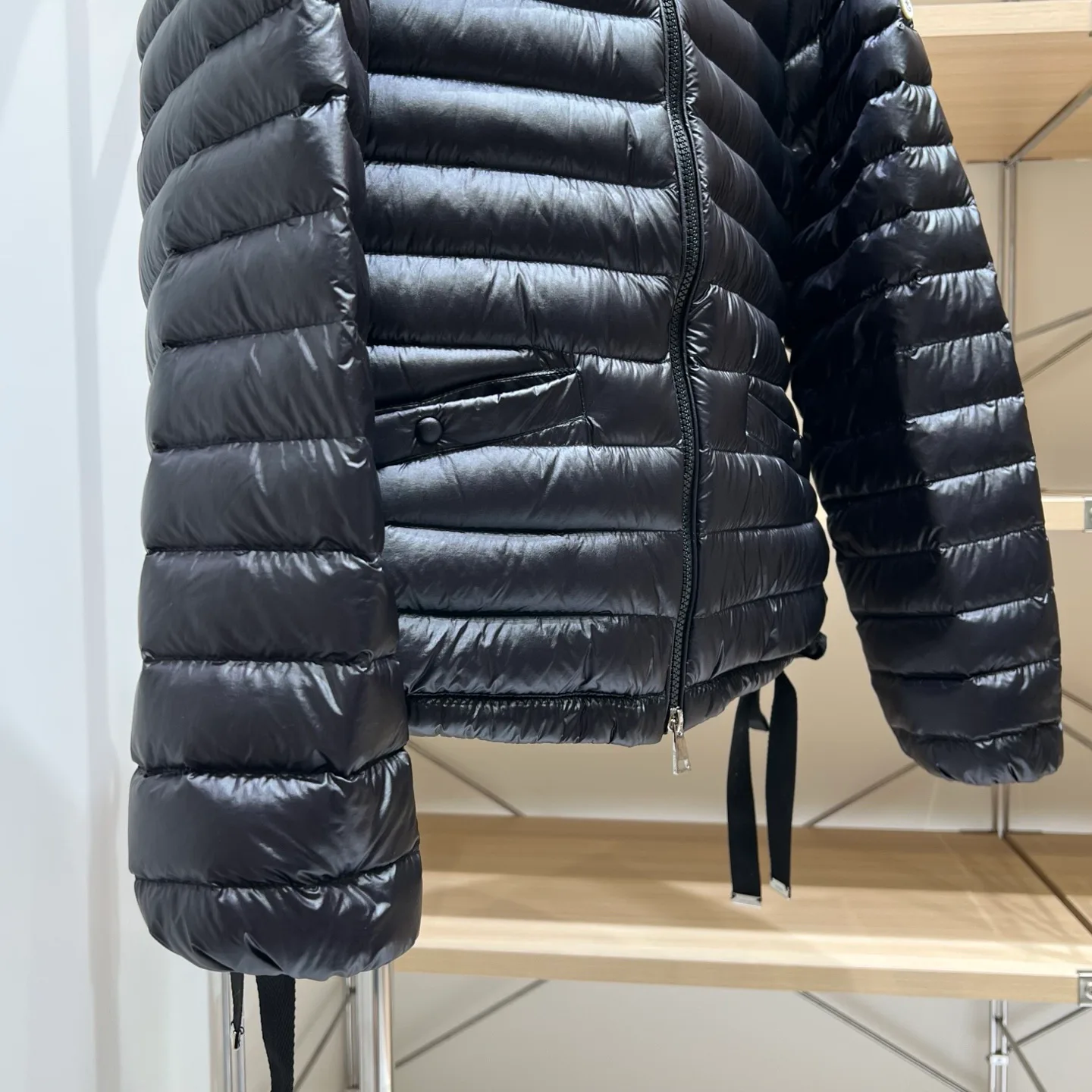 Women's Jackets And Down Jackets MONCLER 17812072