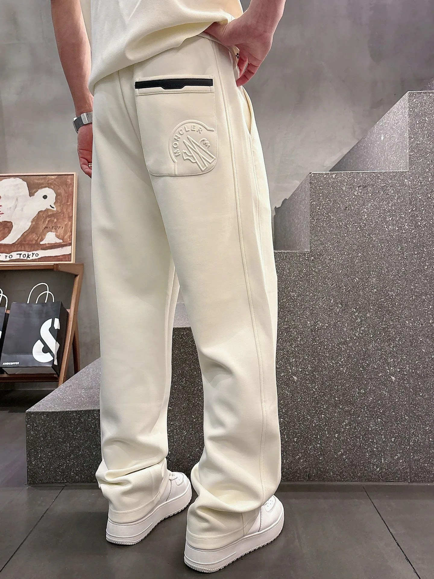Брюки Мужские Moncler 18596869