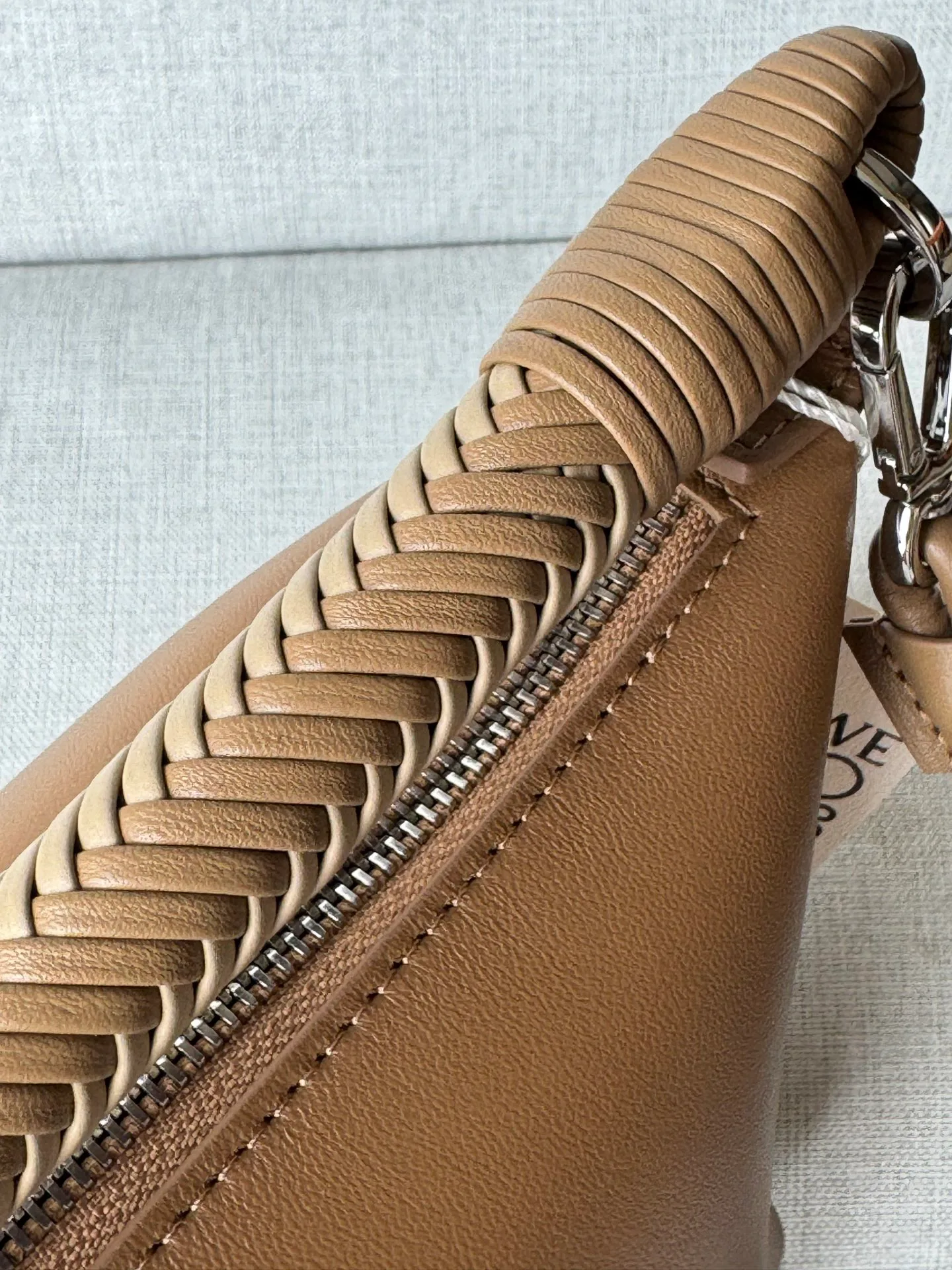 Women's Classic Handbags LOEWE 17797244