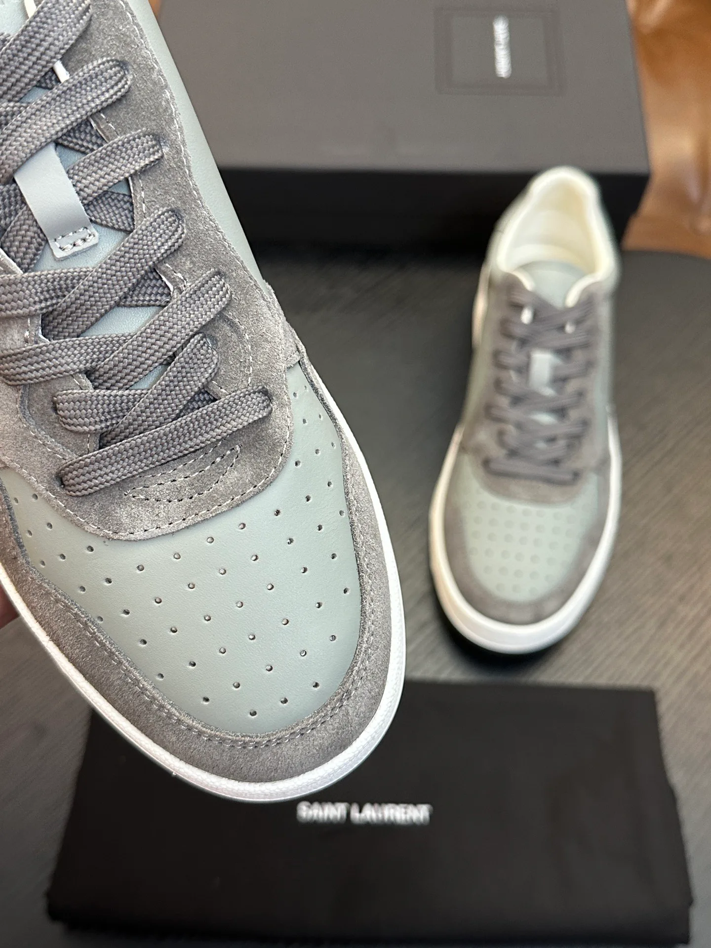 Women's Sneakers SAINT LAURENT 17733036