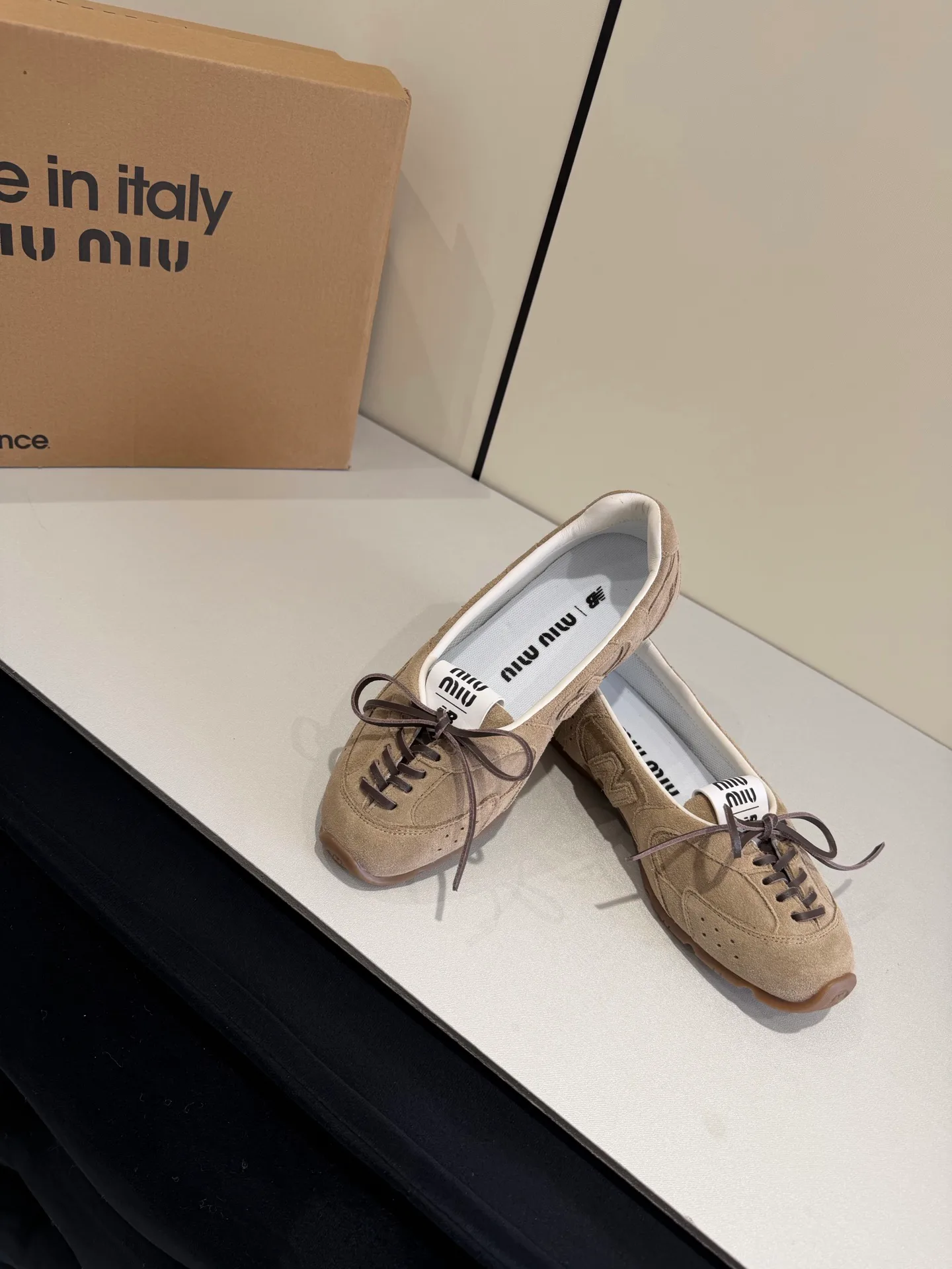 Women's Ballet Flats MIU MIU 17977106