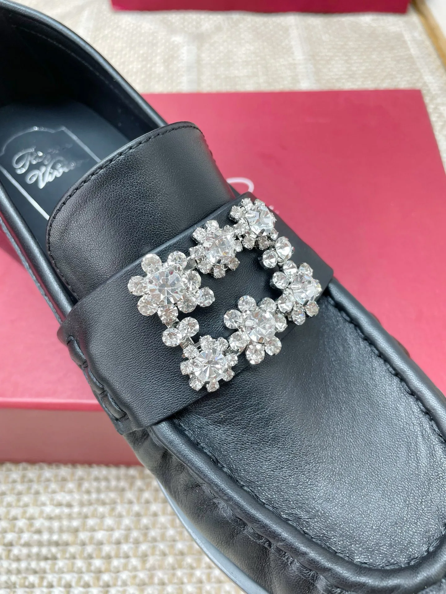 Women's Loafers And Moccasins ROGER VIVIER 18258394