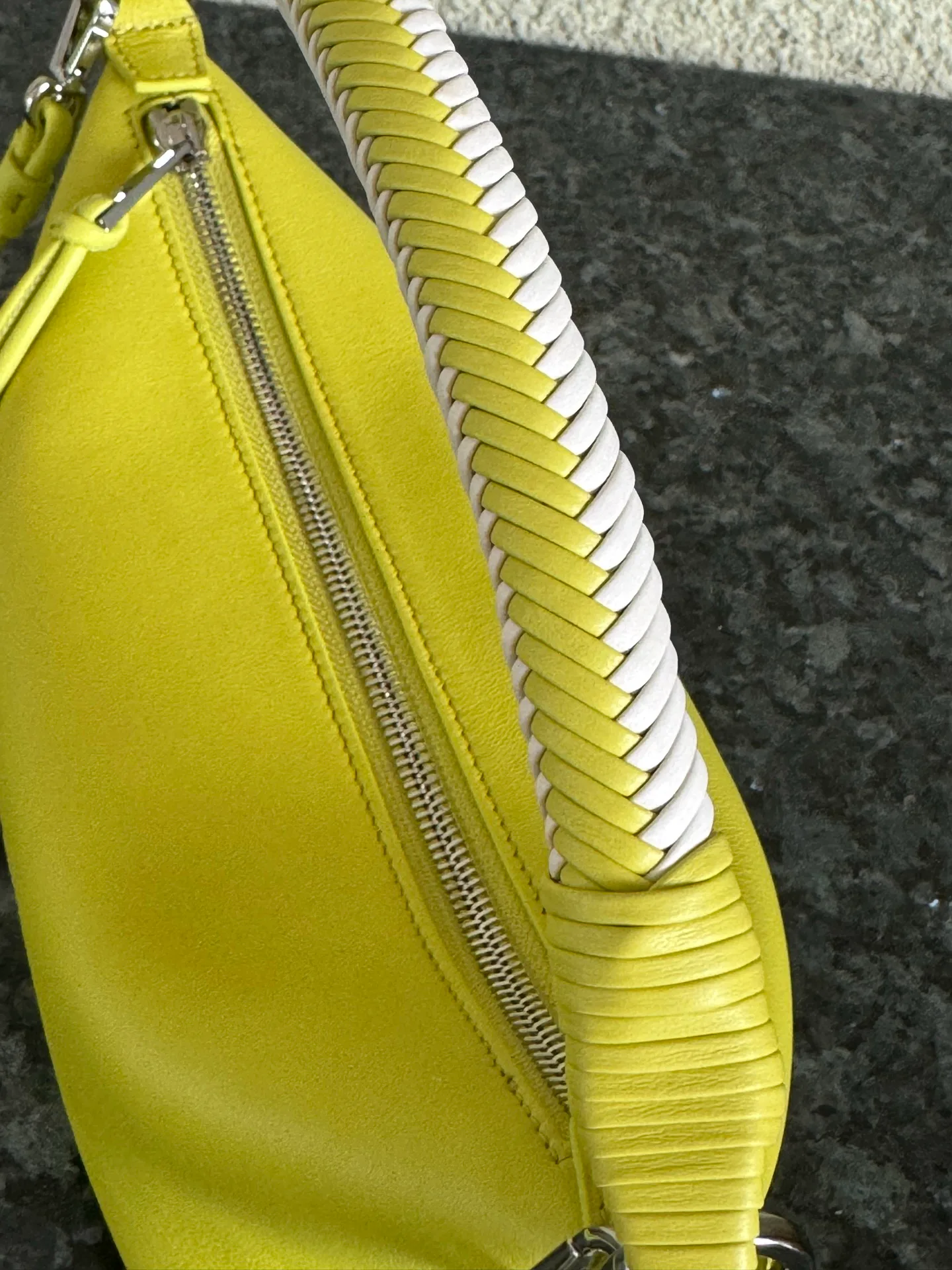 Women's Classic Handbags LOEWE 17839576