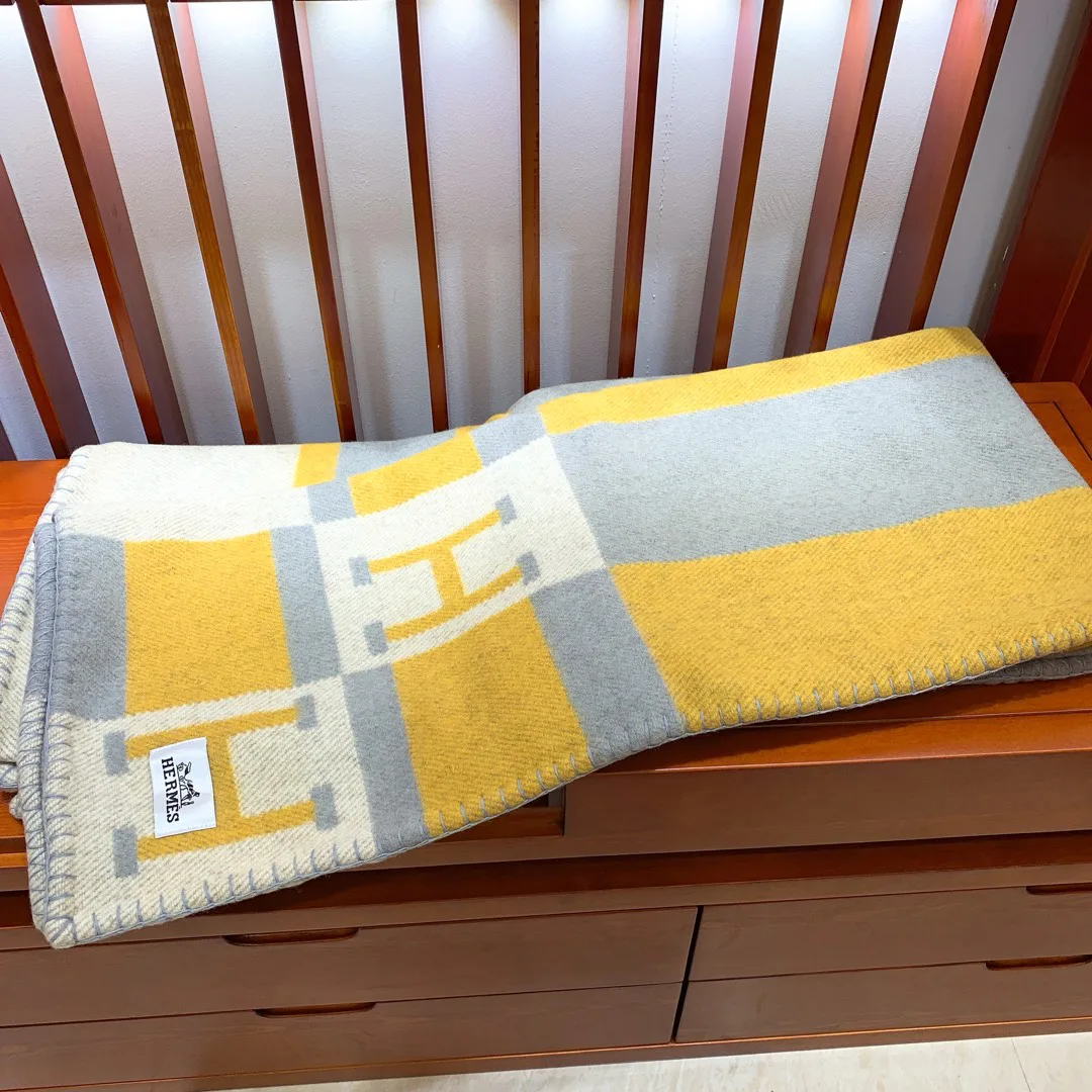 Textiles HERMES 17992391