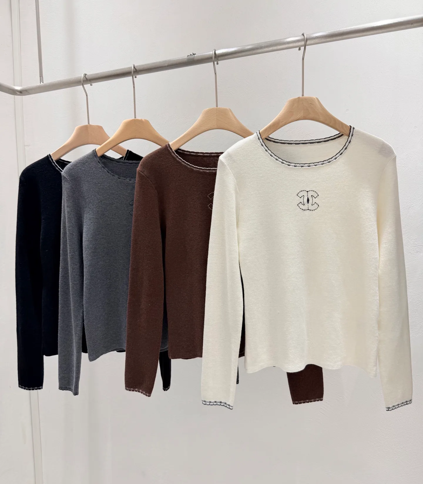 Women's Jumpers And Sweaters CHANEL 17817201