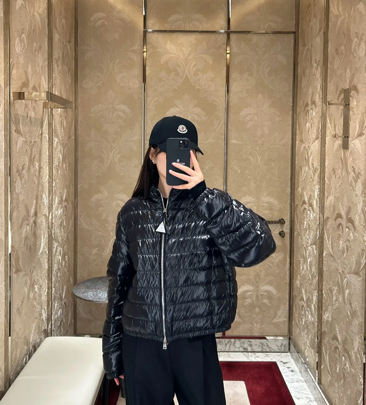 Women's Jackets And Down Jackets MONCLER 17915018